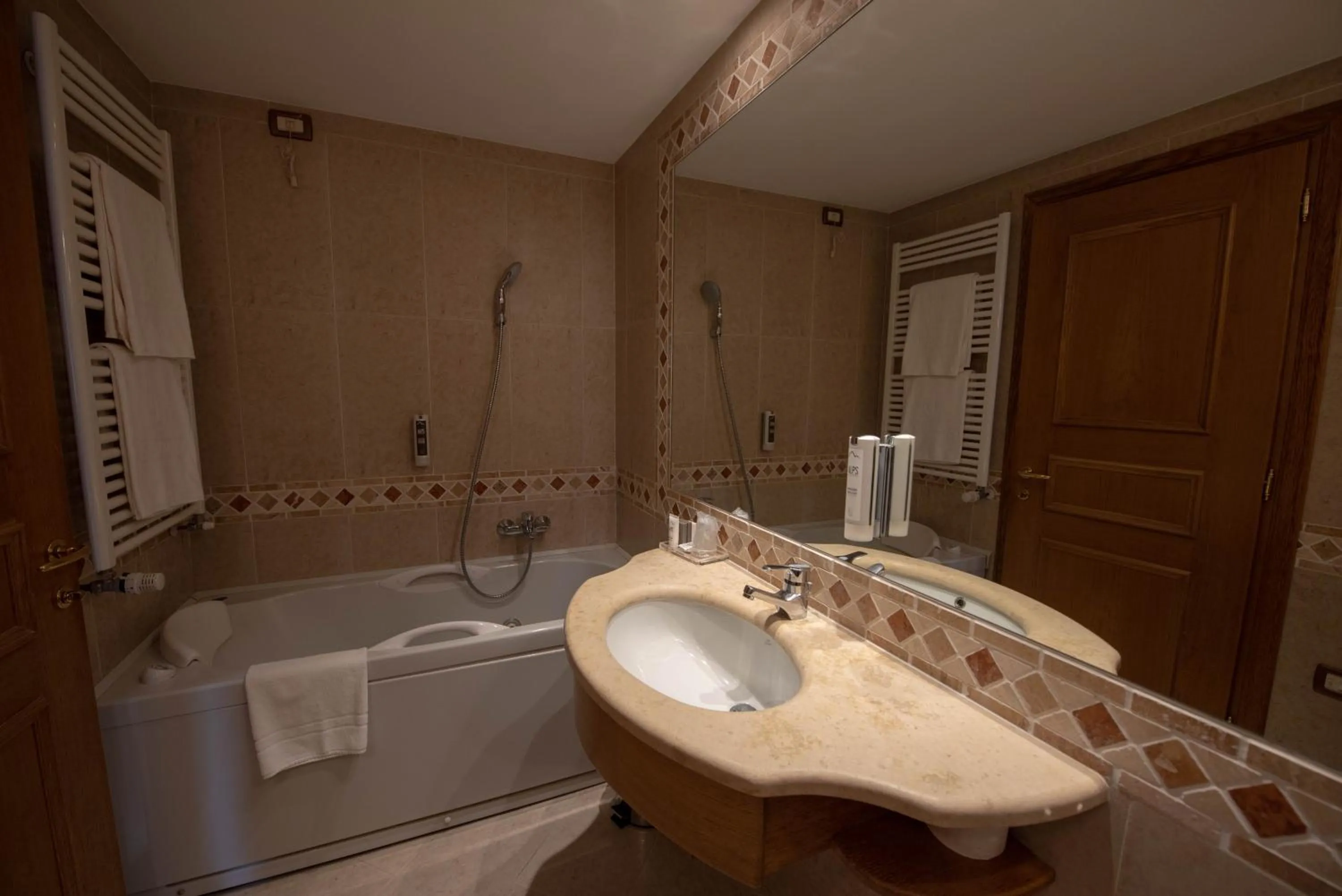 Bathroom in Hotel San Lorenzo