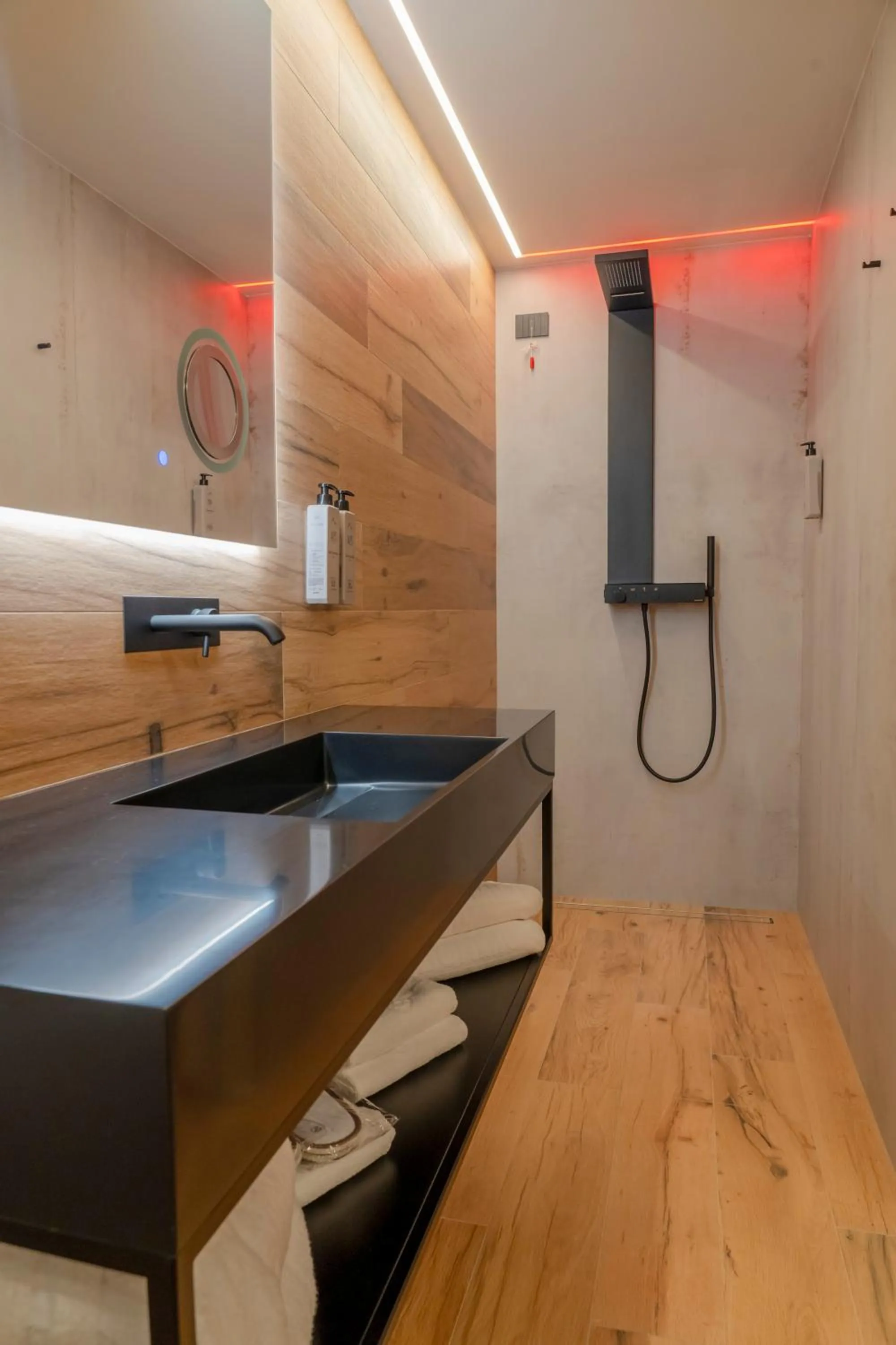 Shower in Hotel San Lorenzo