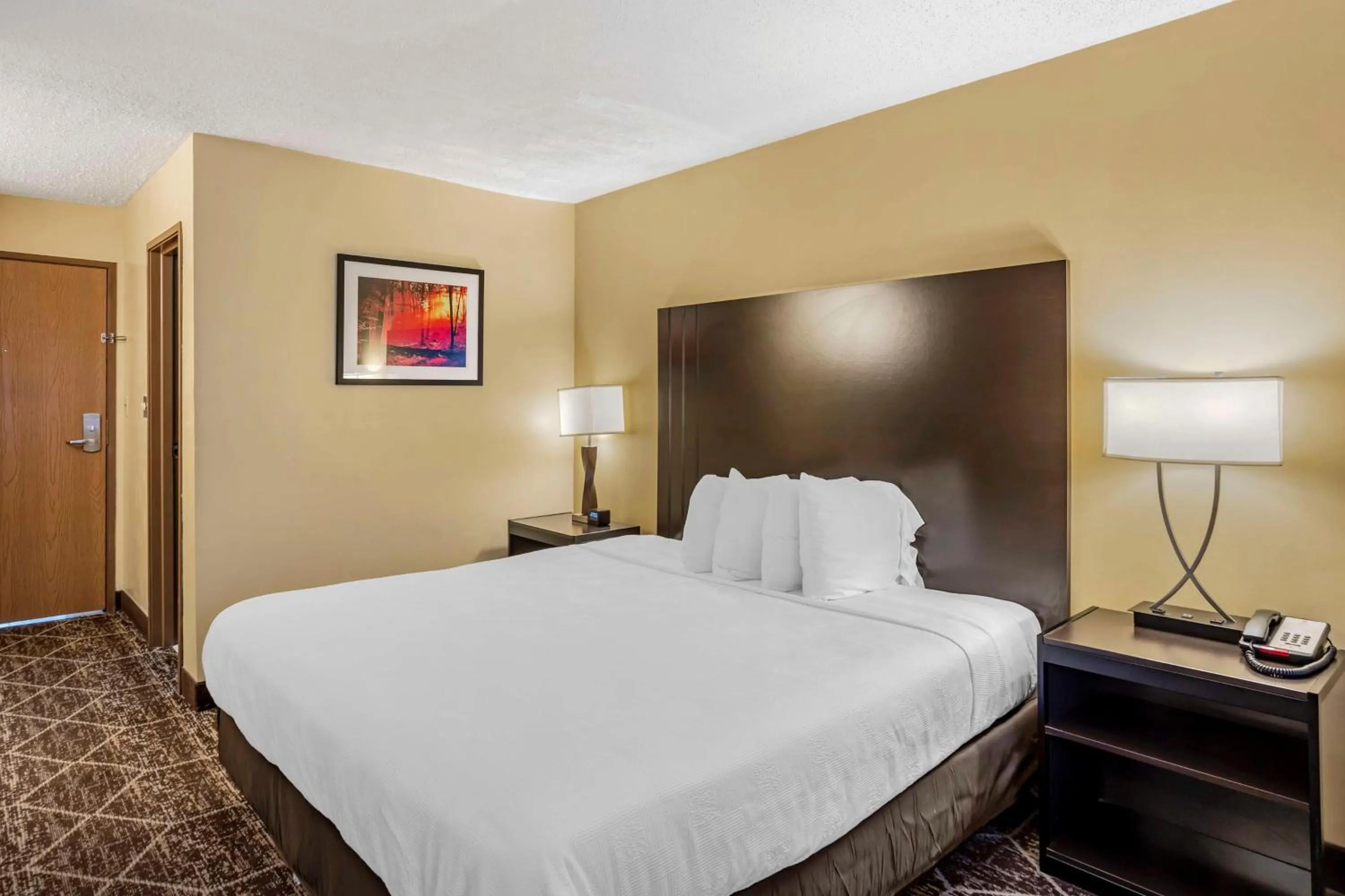 Bedroom, Bed in Best Western Monticello