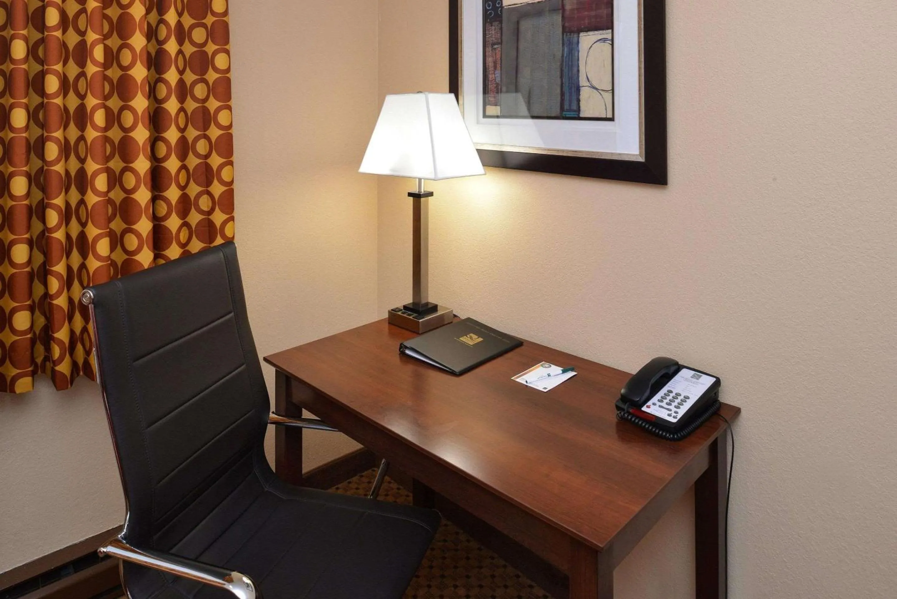 Photo of the whole room in Quality Inn Appleton West