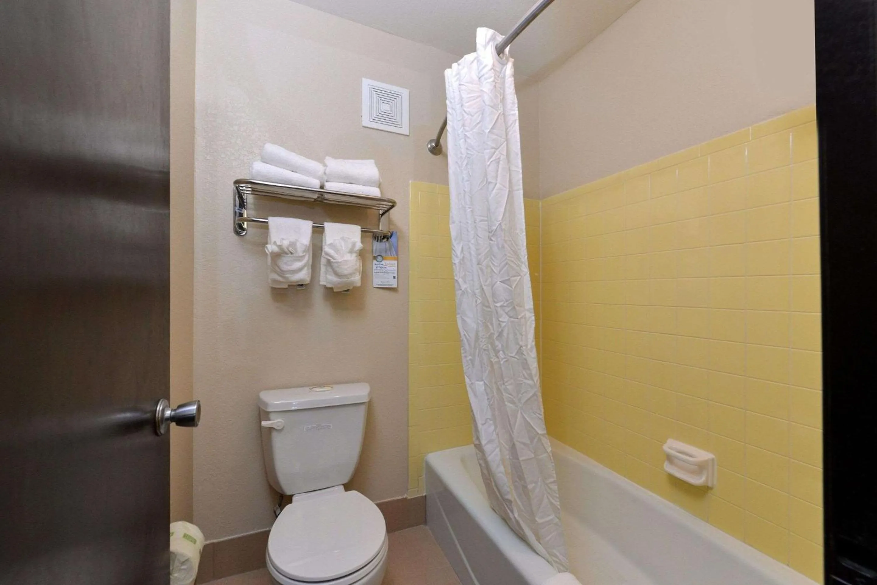 Bathroom in Quality Inn Appleton