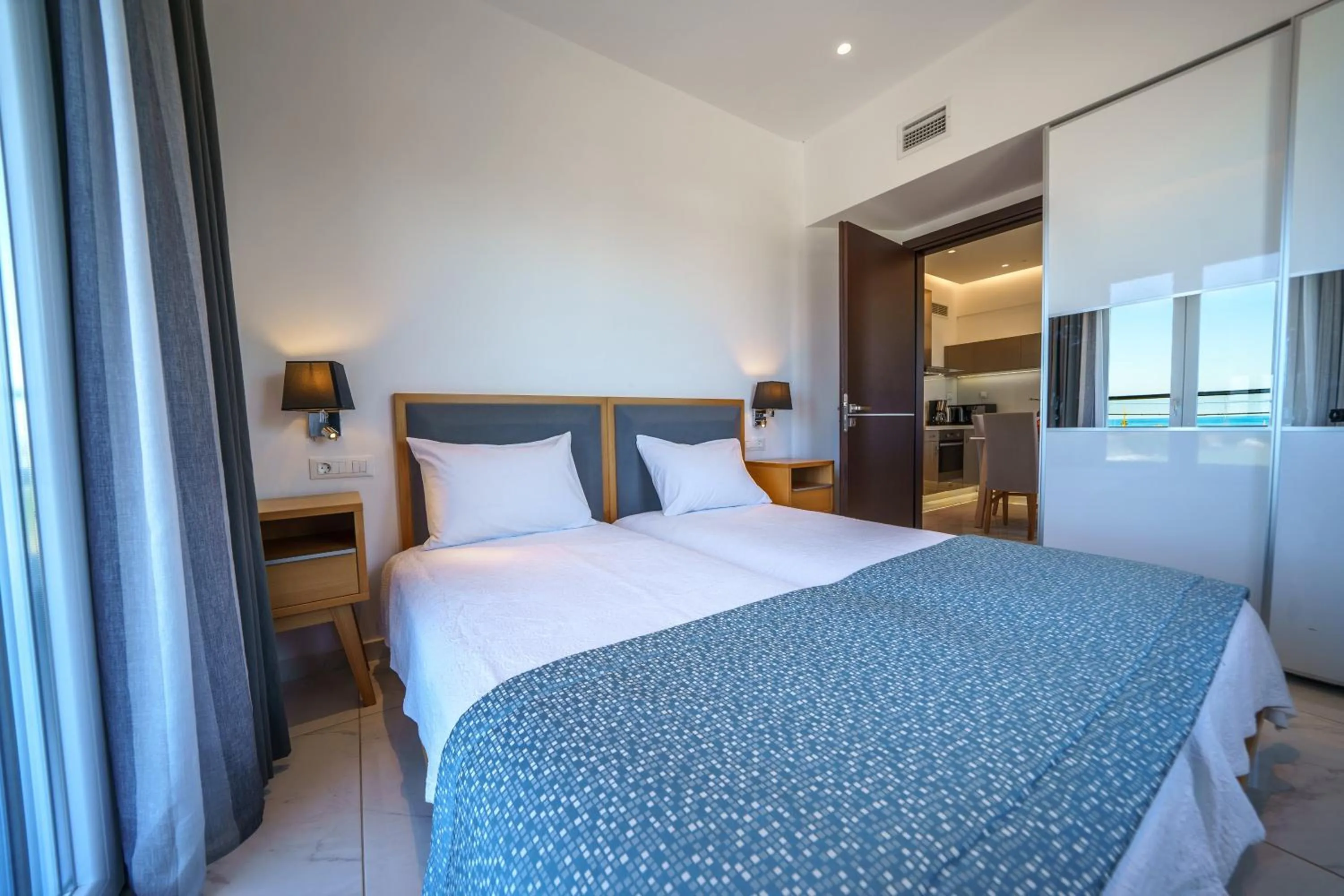 Bedroom, Bed in Elysian Suites