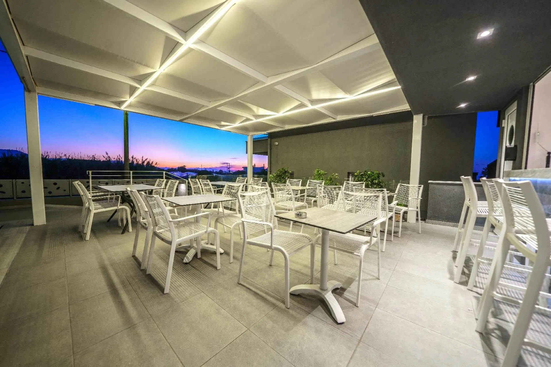 Lounge or bar in Elysian Suites