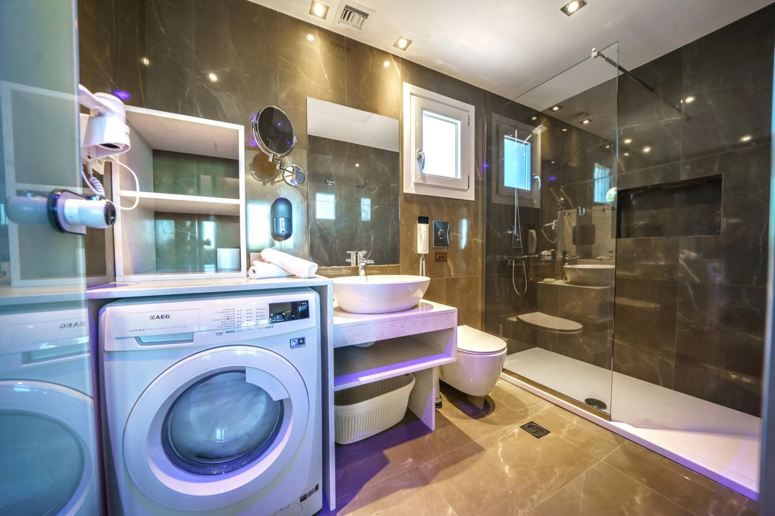 Bathroom in Elysian Suites