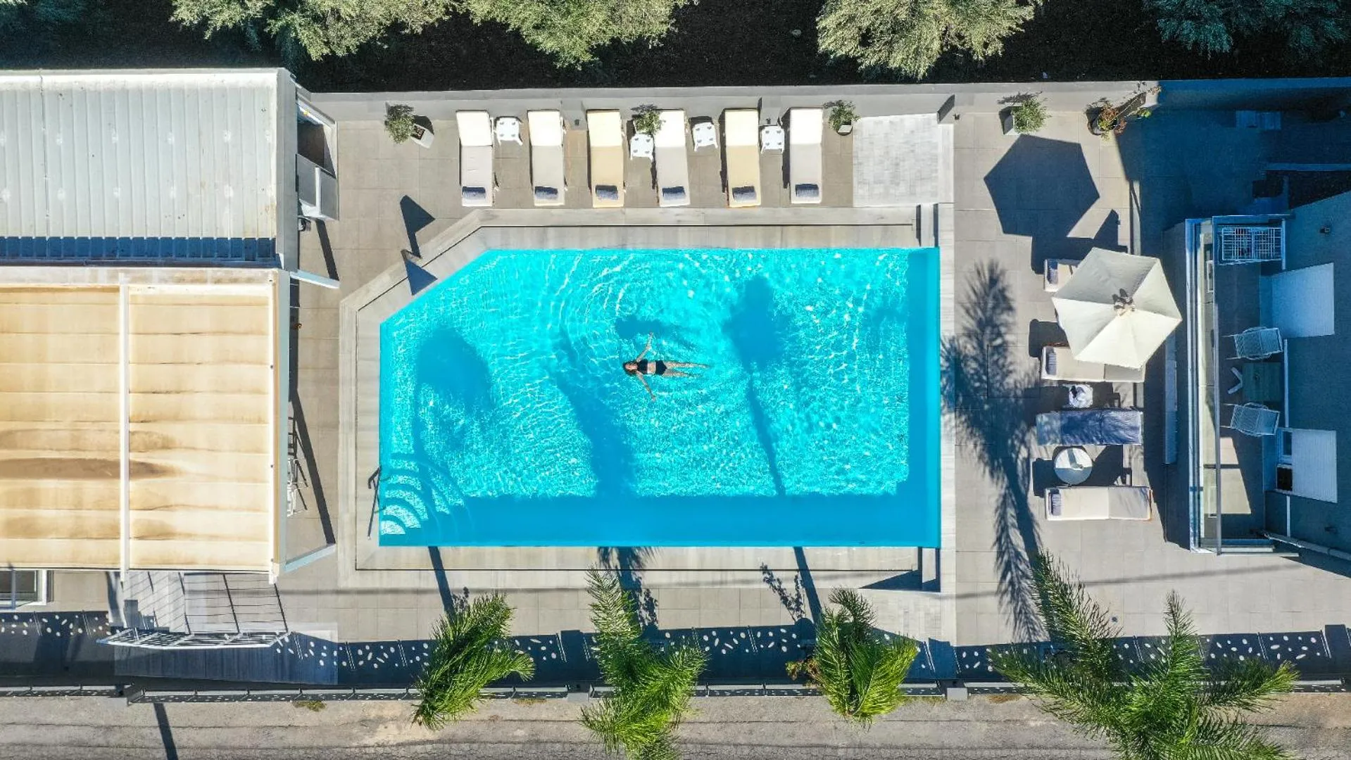 Balcony/Terrace in Elysian Suites