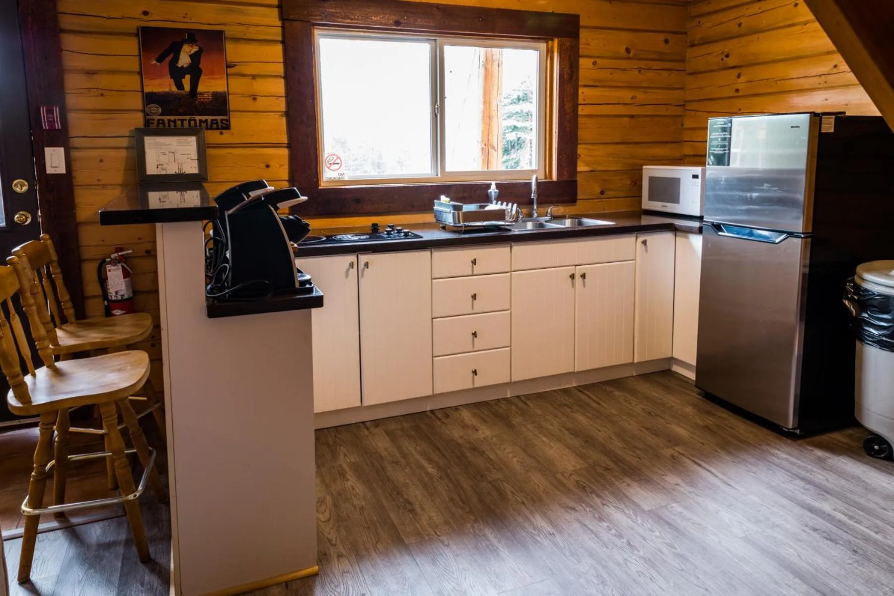 Glacier House Hotel & Resort