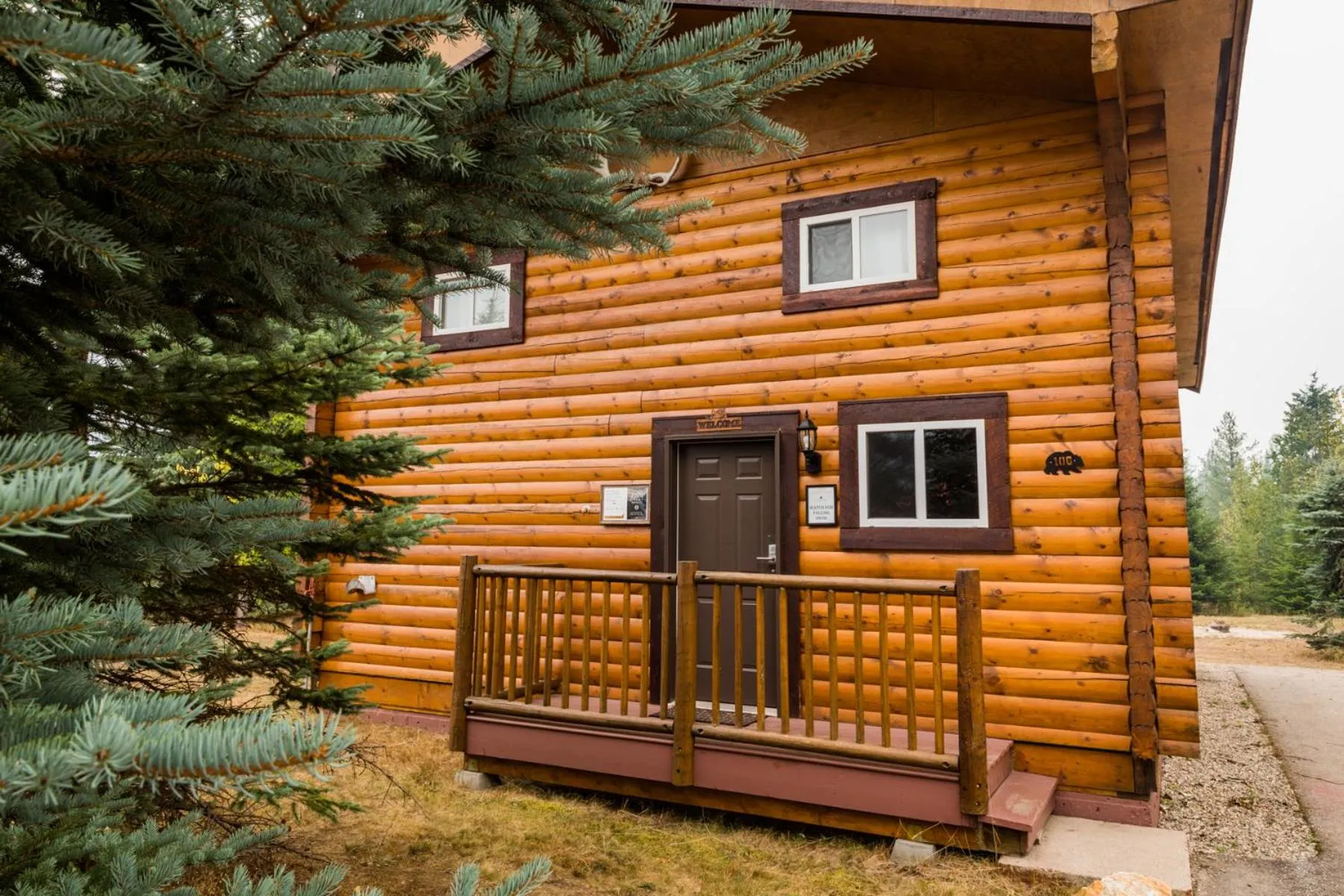 Glacier House Hotel & Resort