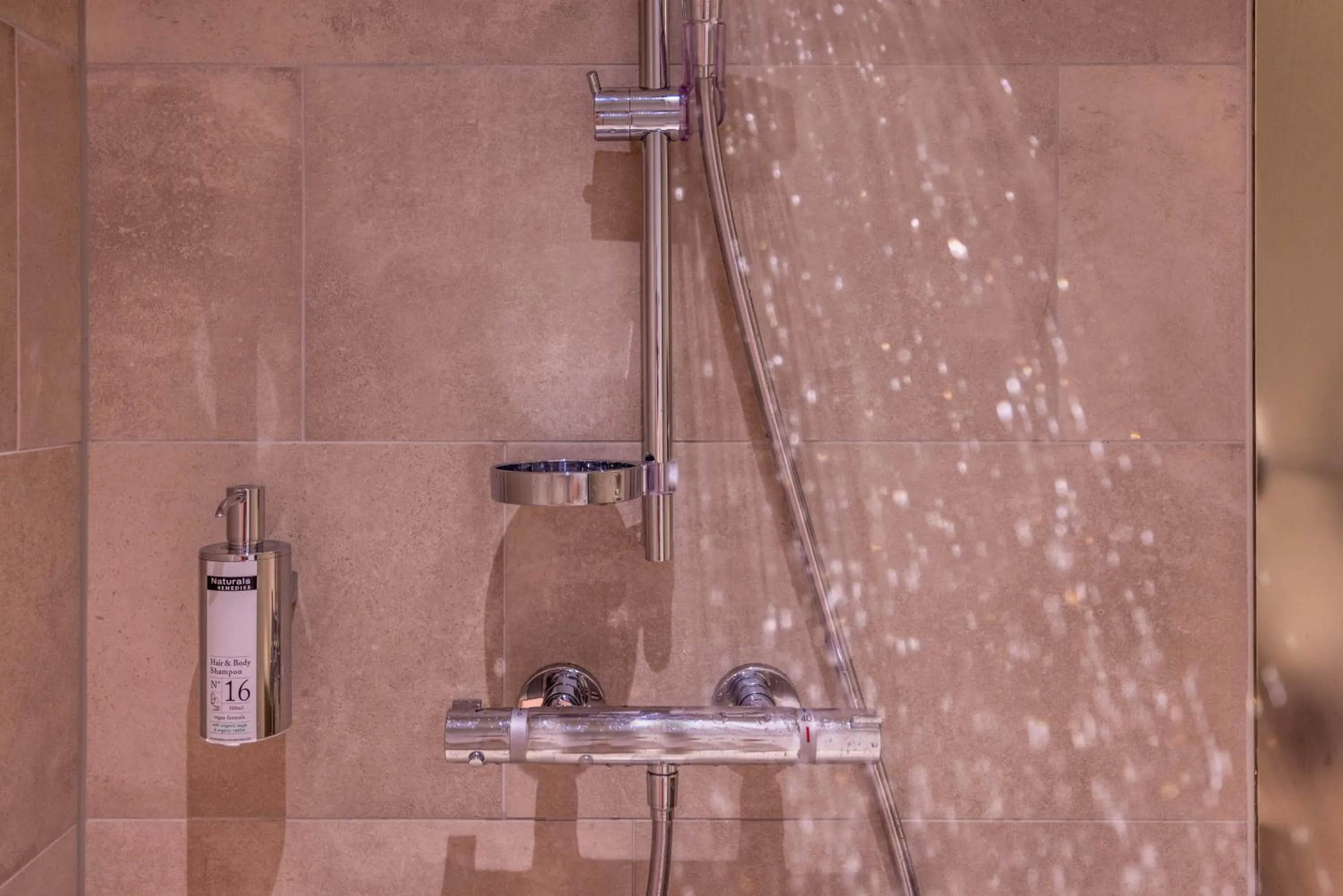 Shower in Boutique Hotel Pellas