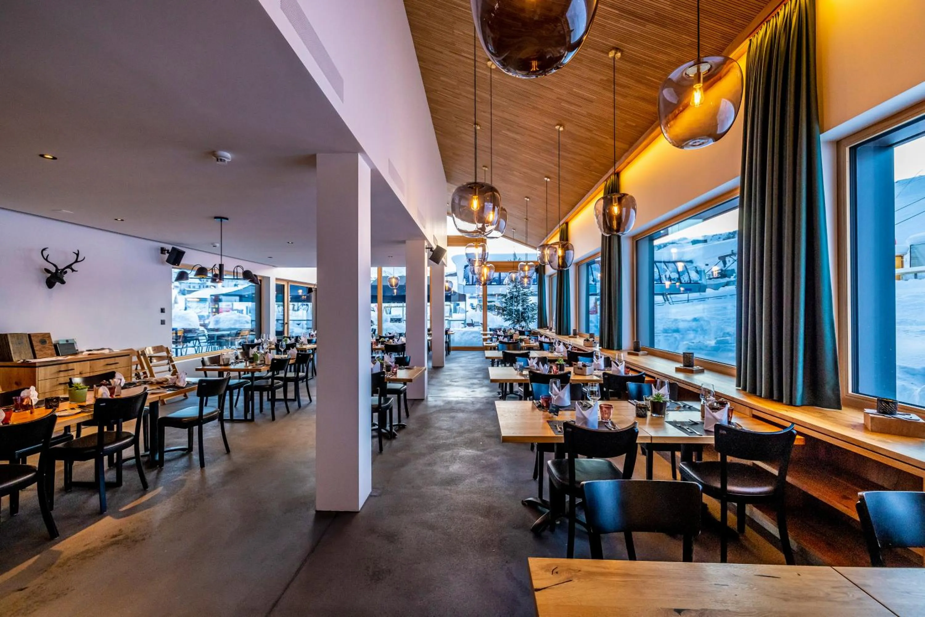 Restaurant/places to eat in Boutique Hotel Pellas