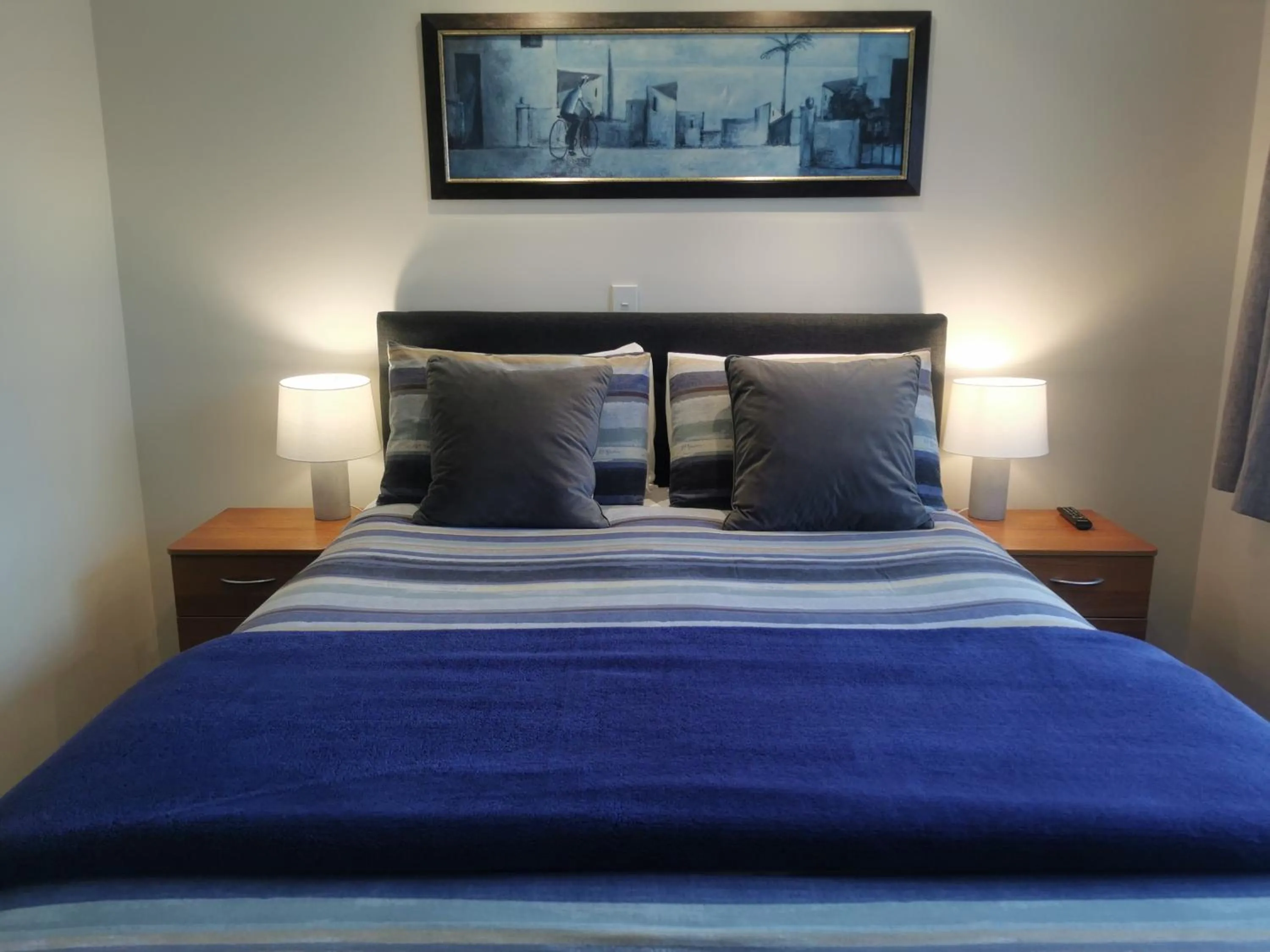 Bed in ASURE Ascot Motor Inn