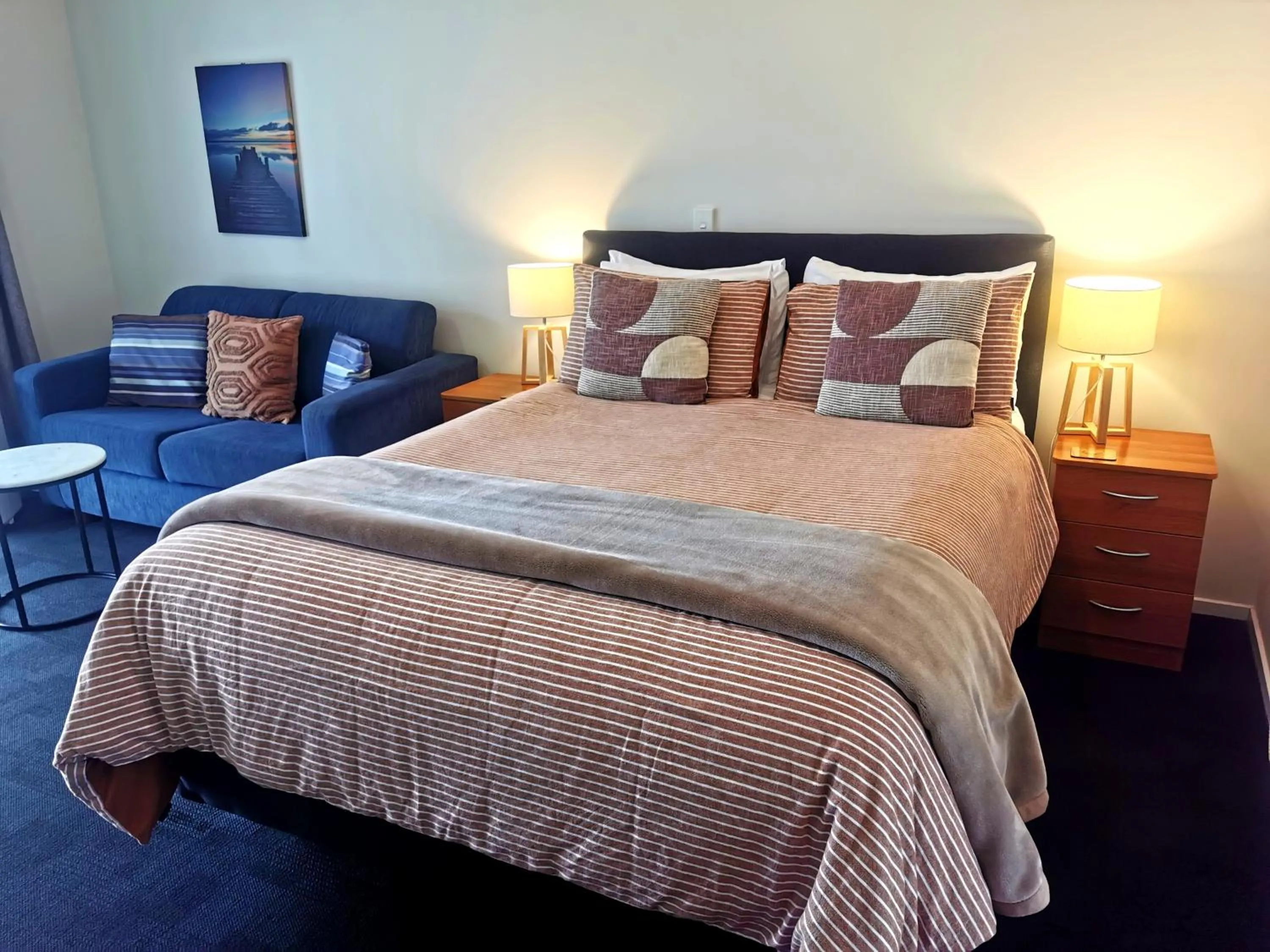 Bed in ASURE Ascot Motor Inn