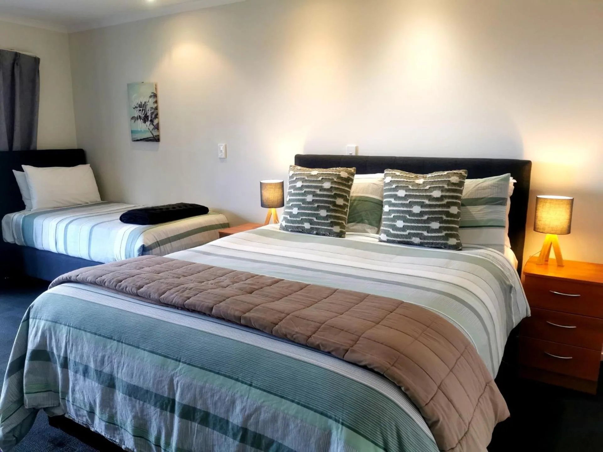 Bed in ASURE Ascot Motor Inn