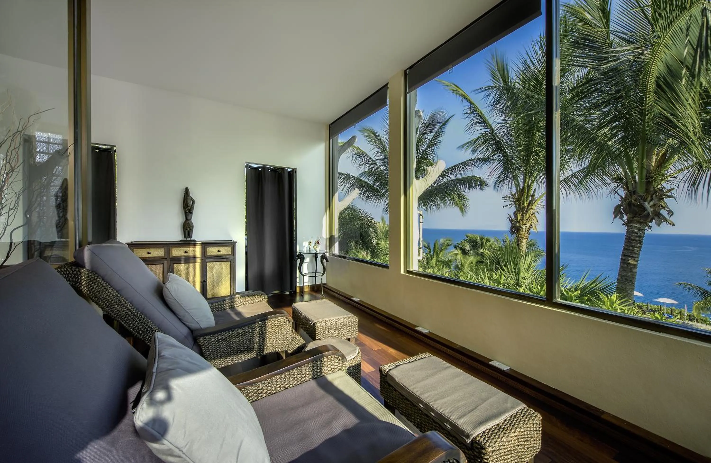 Massage in Jamahkiri Dive Resort & Spa