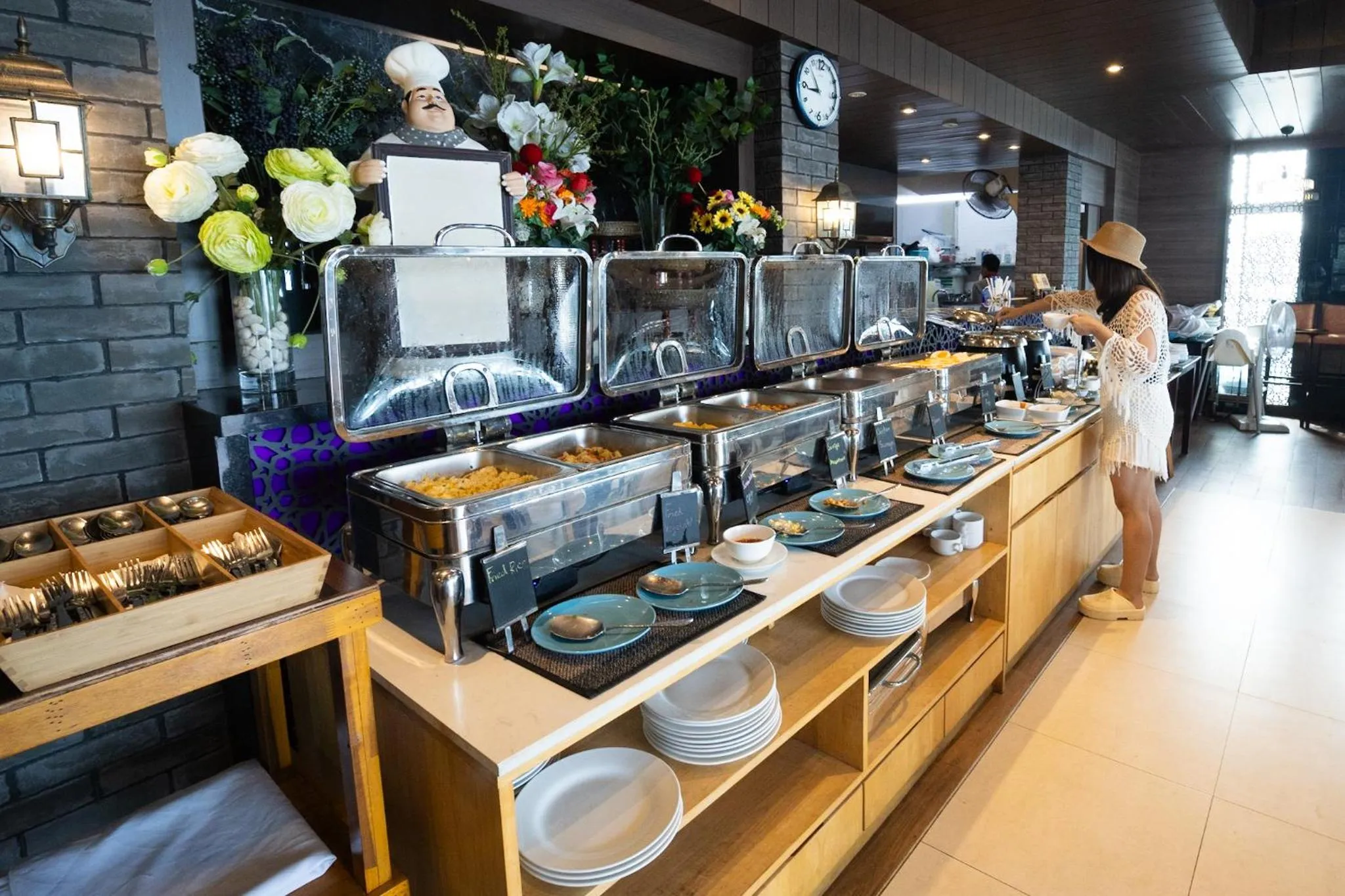 Breakfast in Seaside Jomtien Beach Pattaya