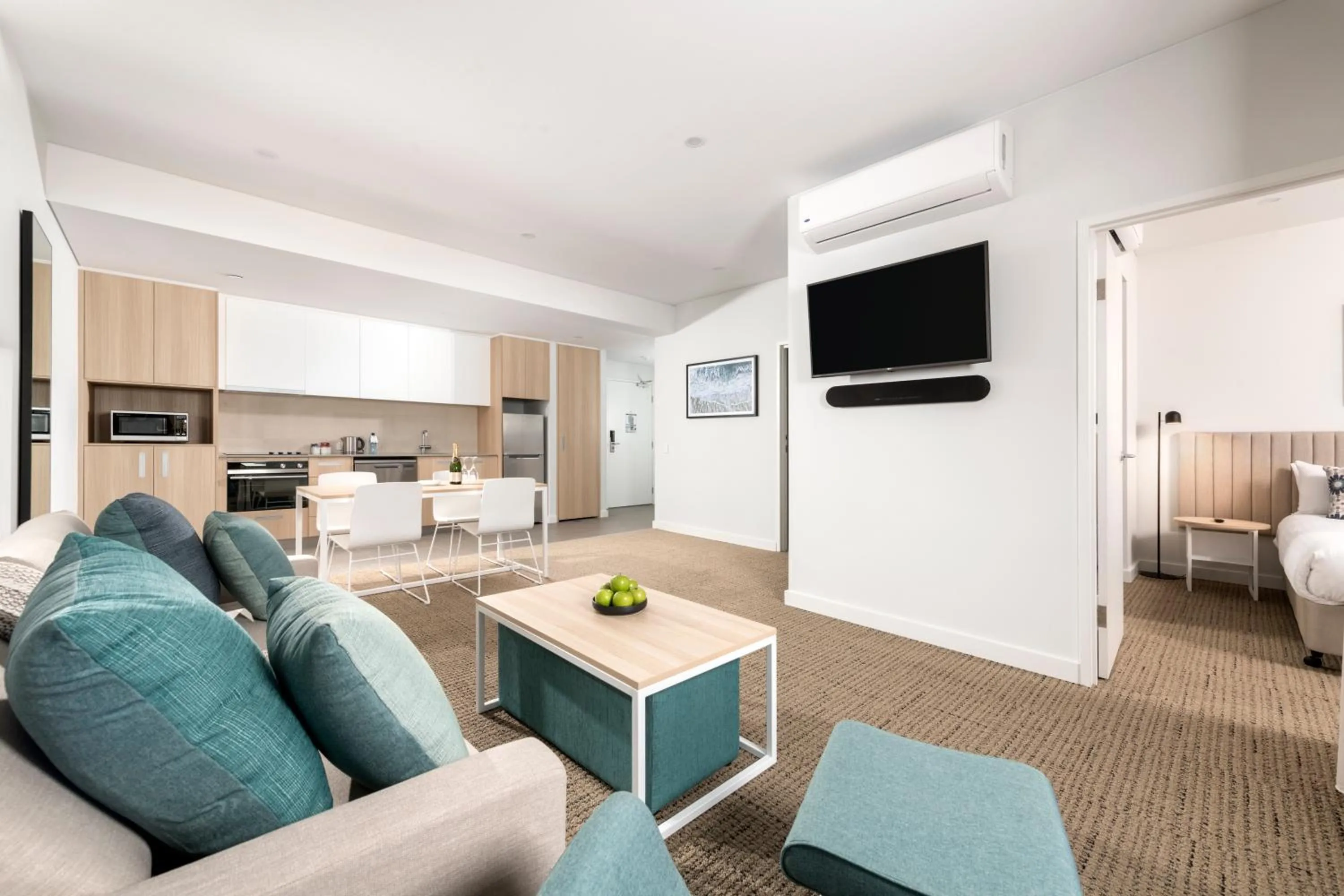 Coffee/tea facilities in Quest Scarborough