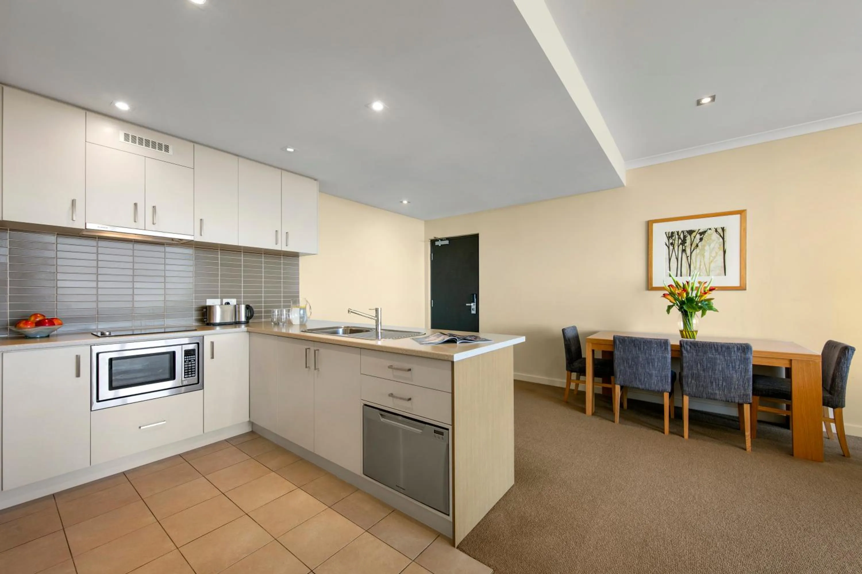 Coffee/tea facilities in Quest Scarborough