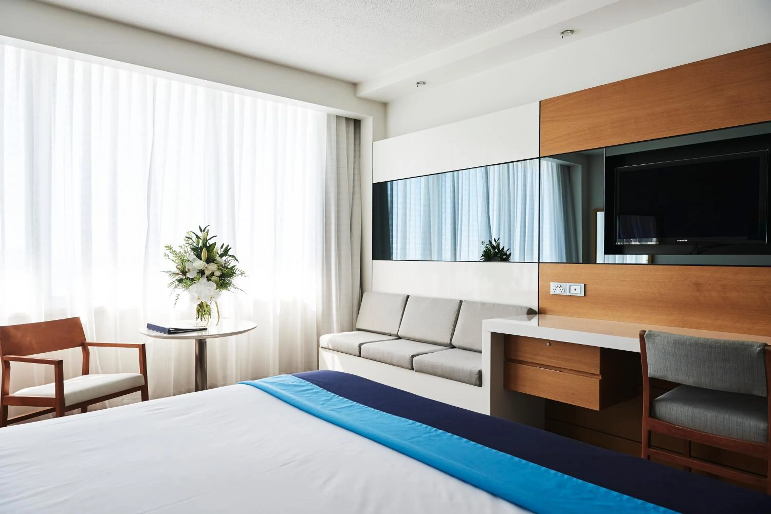 Bed in The Ville Resort - Casino