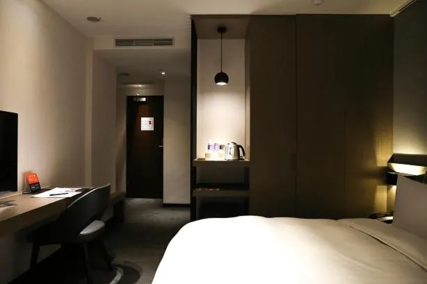 Photo of the whole room, Bed in Wonstar Hotel