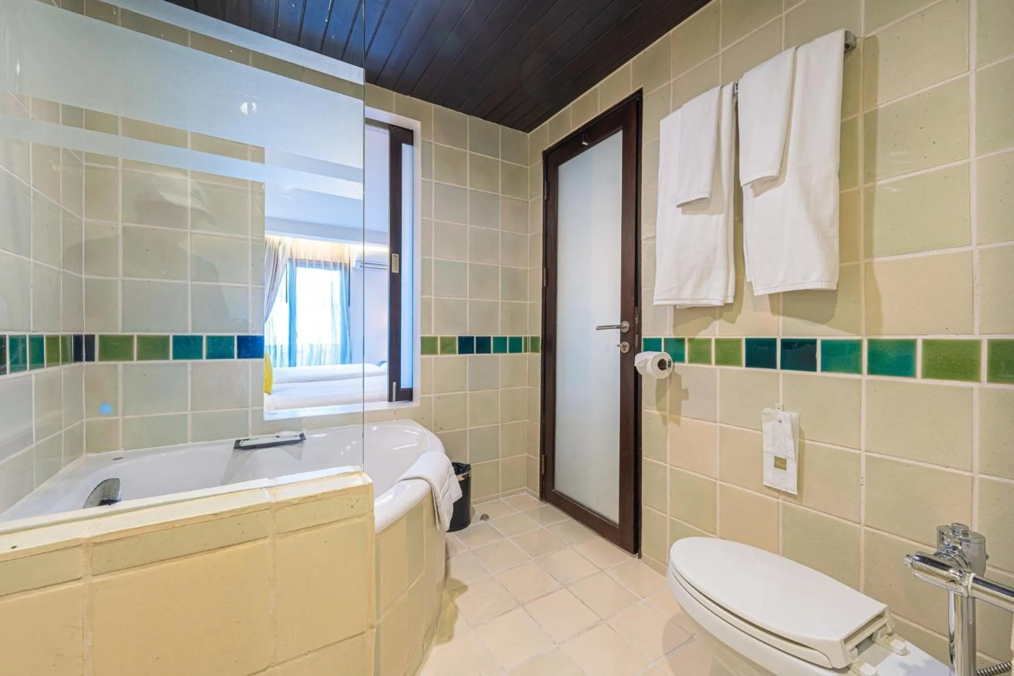 Bathroom in Sunbeam Hotel Pattaya