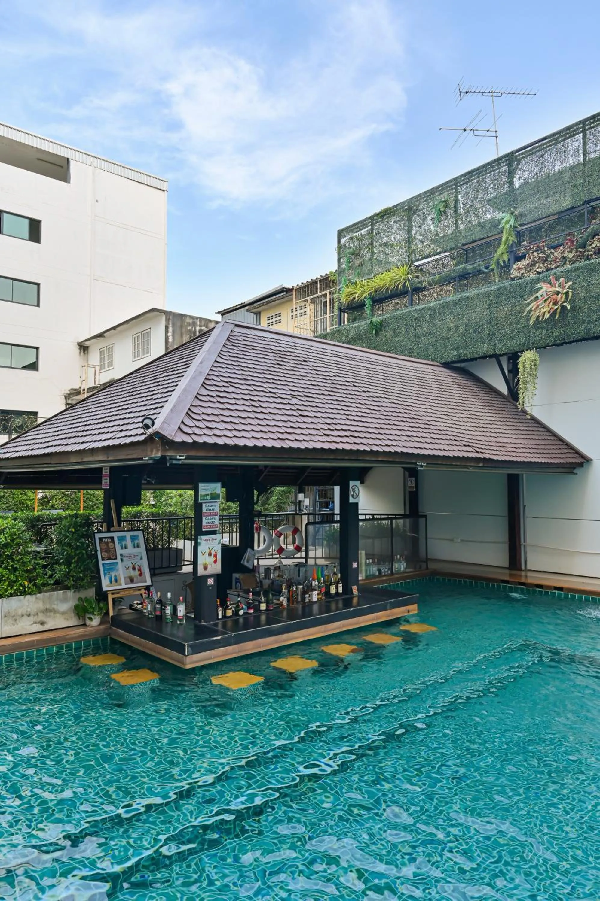 Lounge or bar in Sunbeam Hotel Pattaya