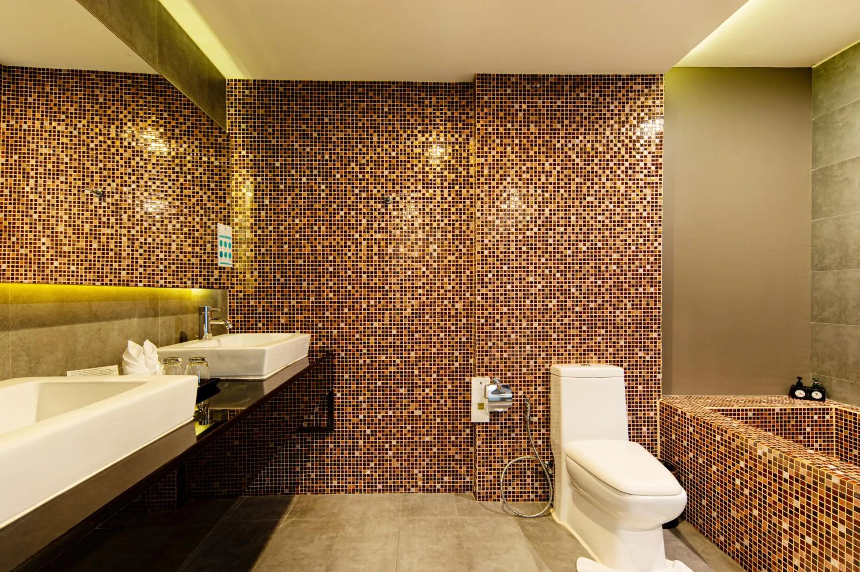 Bathroom in Sunbeam Hotel Pattaya