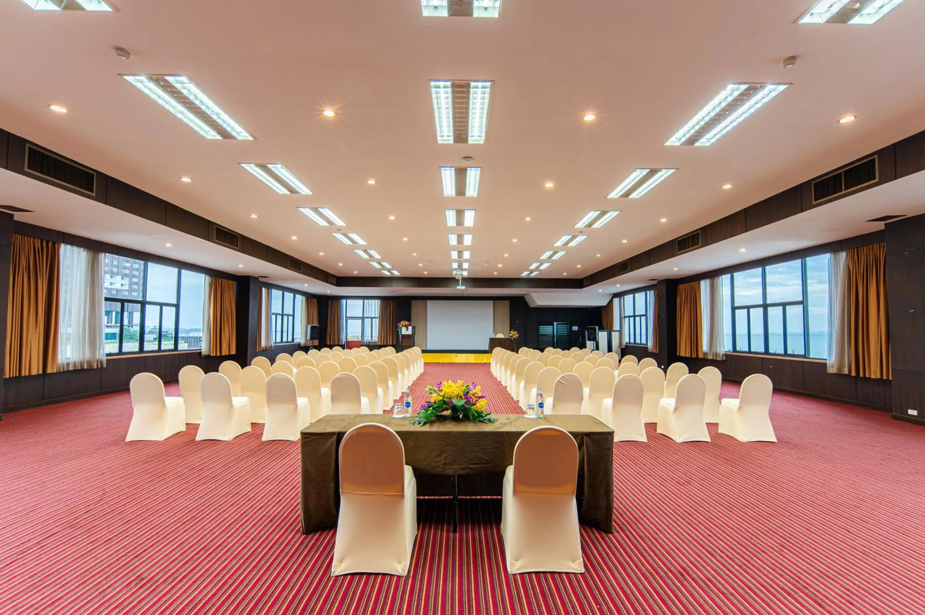Meeting/conference room in Sunbeam Hotel Pattaya