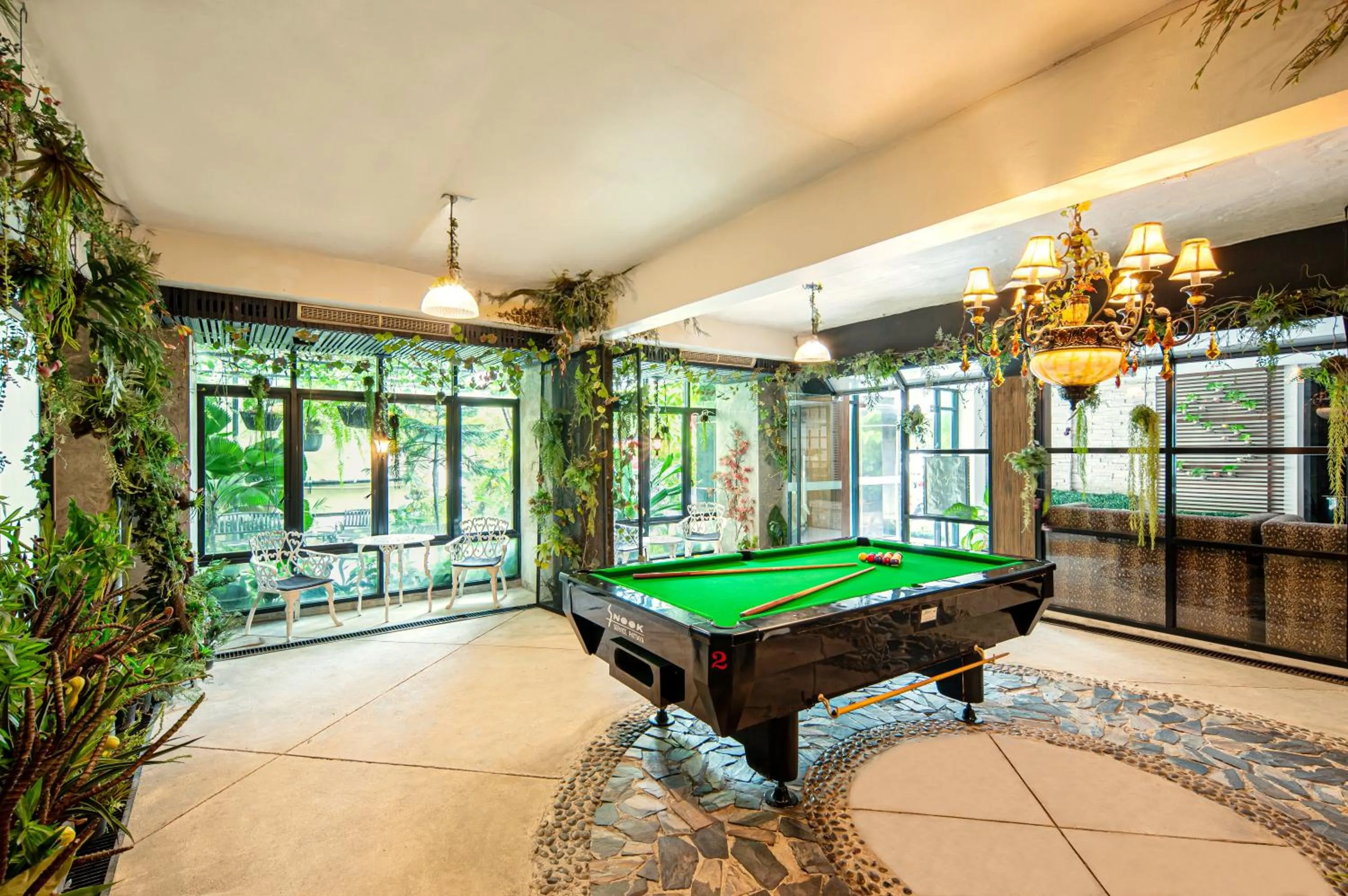 Billiard in Sunbeam Hotel Pattaya