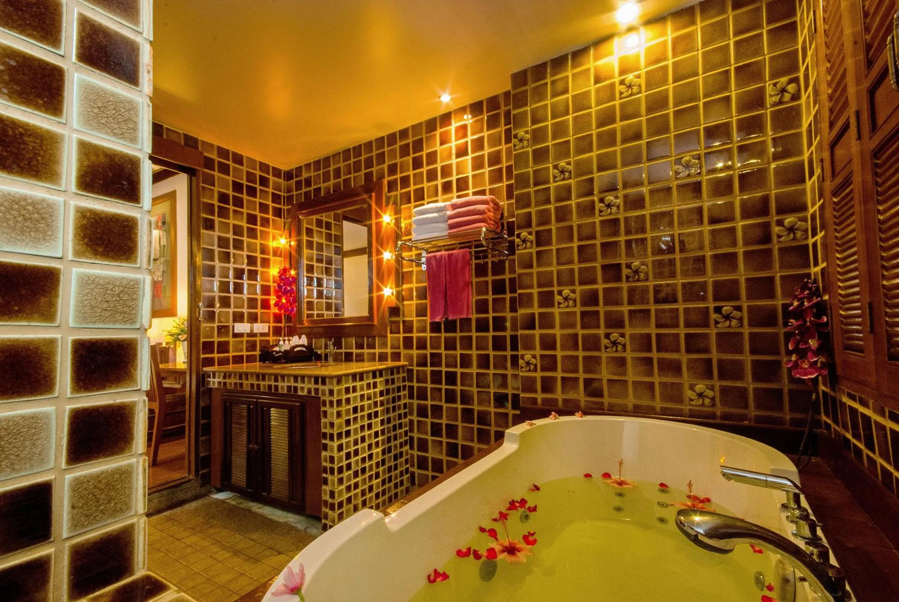 Andamania Beach Resort, Khaolak - SHA plus