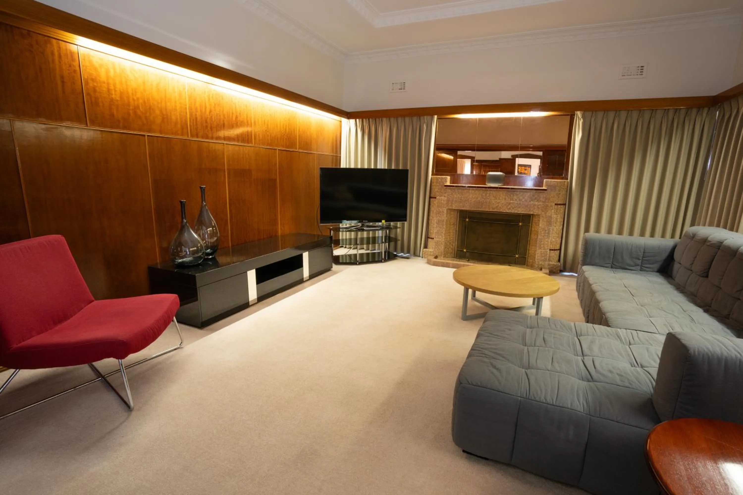 TV and multimedia in Sovereign Park Motor Inn