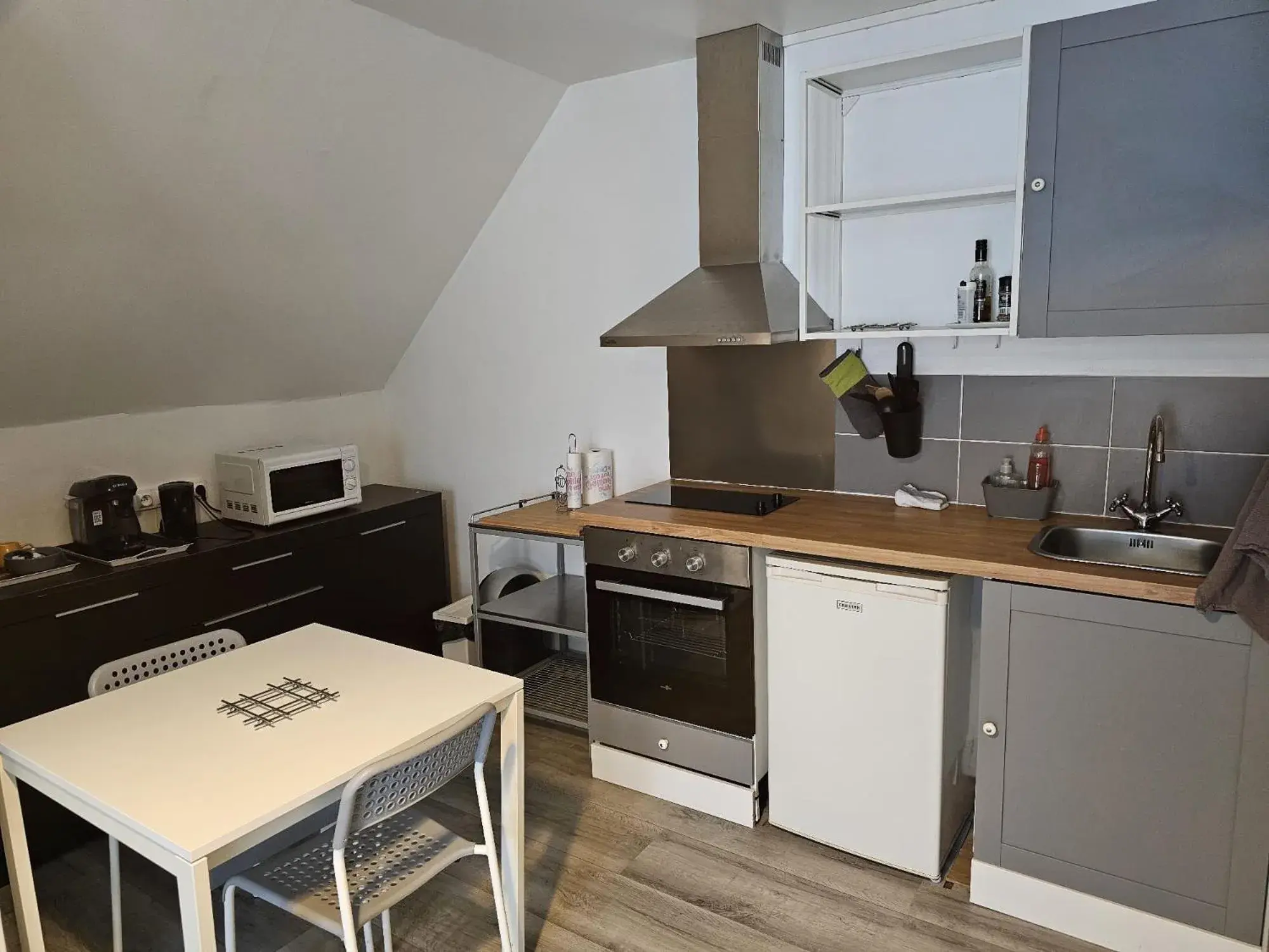 Studio - single occupancy in Meung sur Loire sur la route des Châteaux Studio - single occupancy in Meung sur Loire sur la route des Châteaux