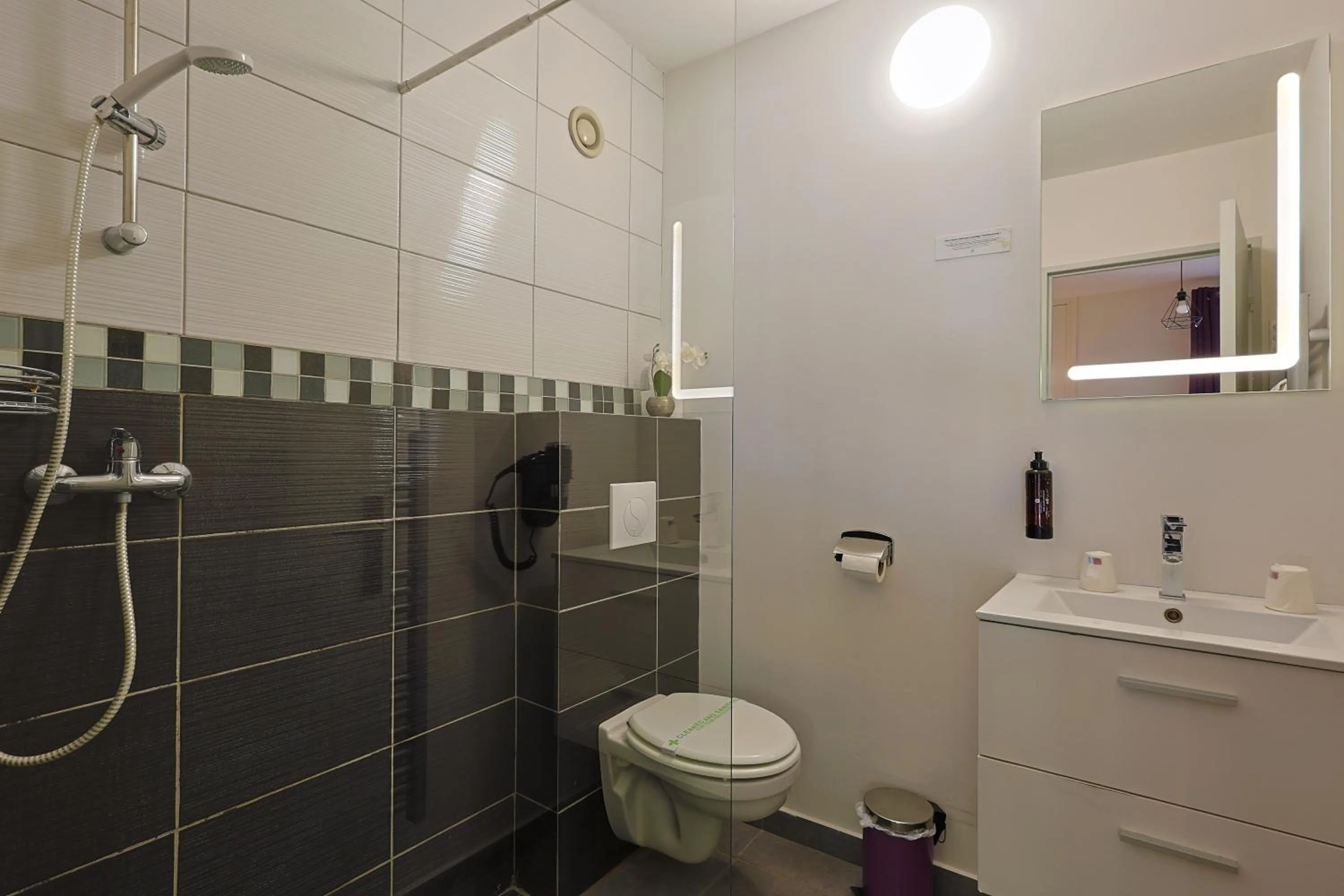 Logis Hotel Perla Riviera & Restaurant