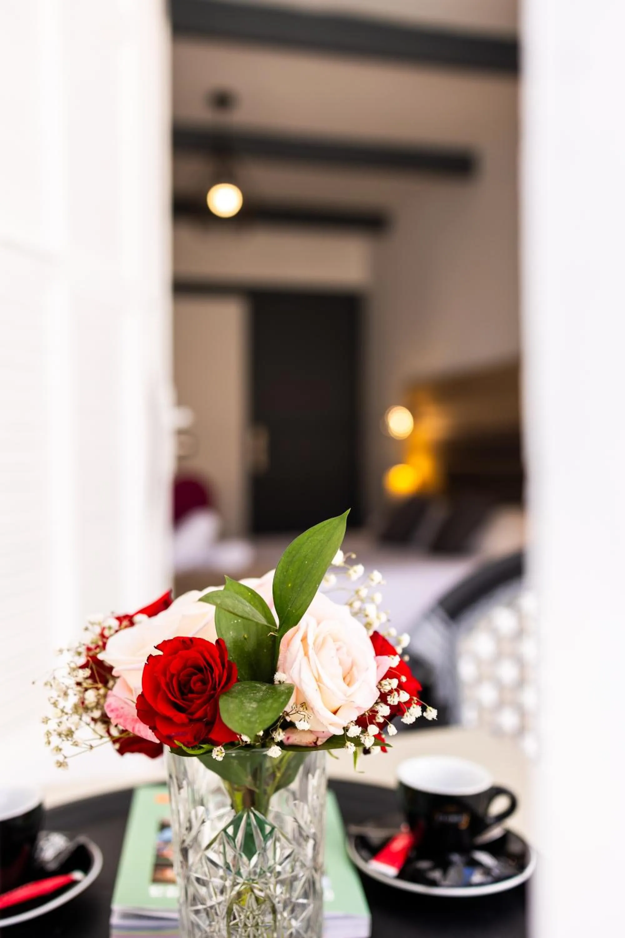 Bed in Logis Hotel Perla Riviera & Restaurant