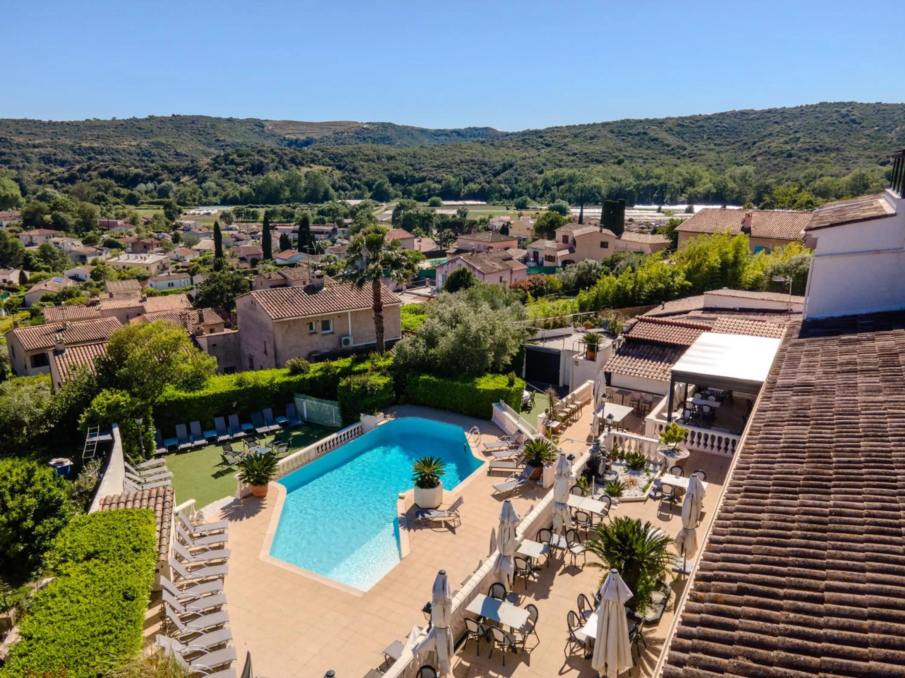 Logis Hotel Perla Riviera & Restaurant