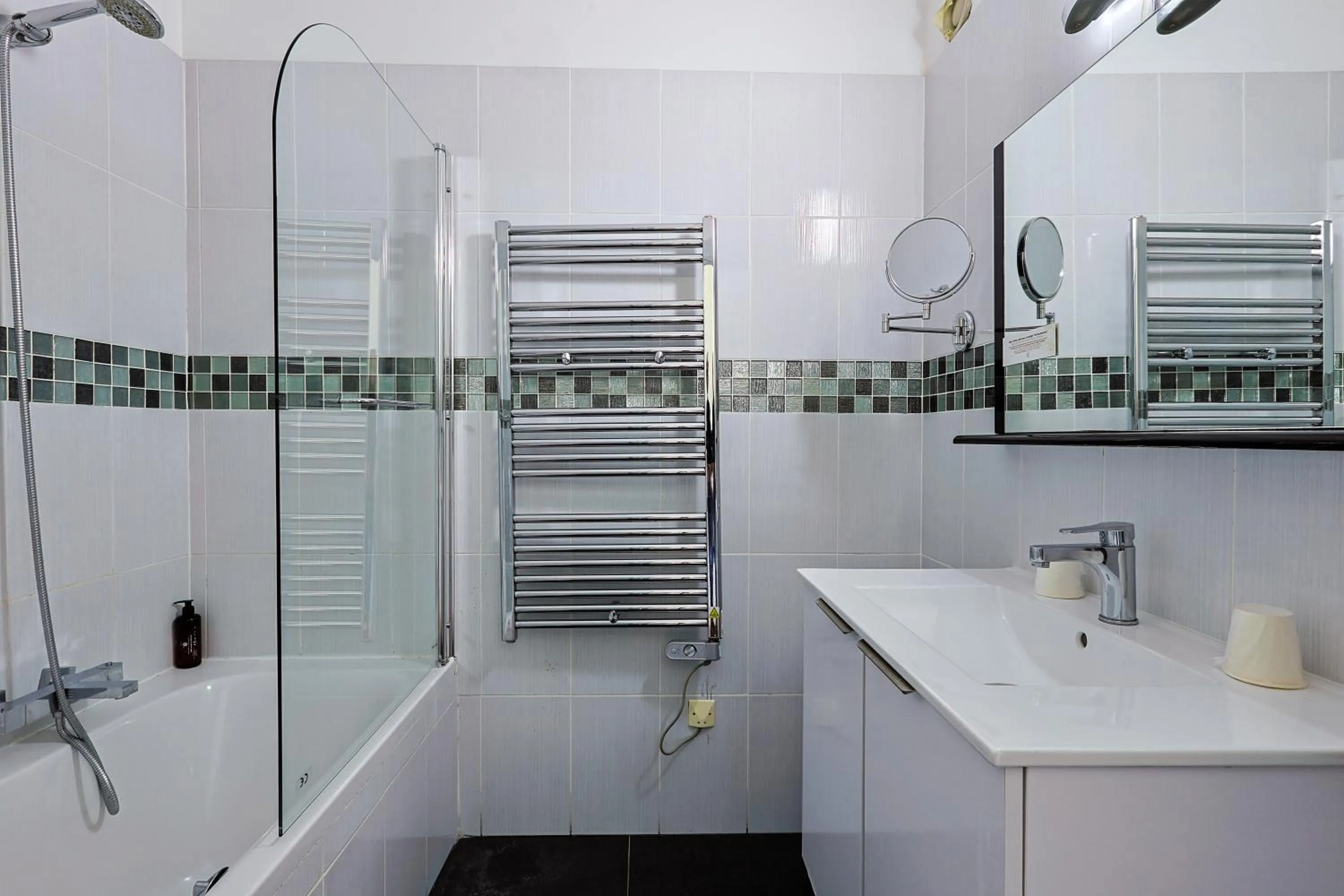 Logis Hotel Perla Riviera & Restaurant