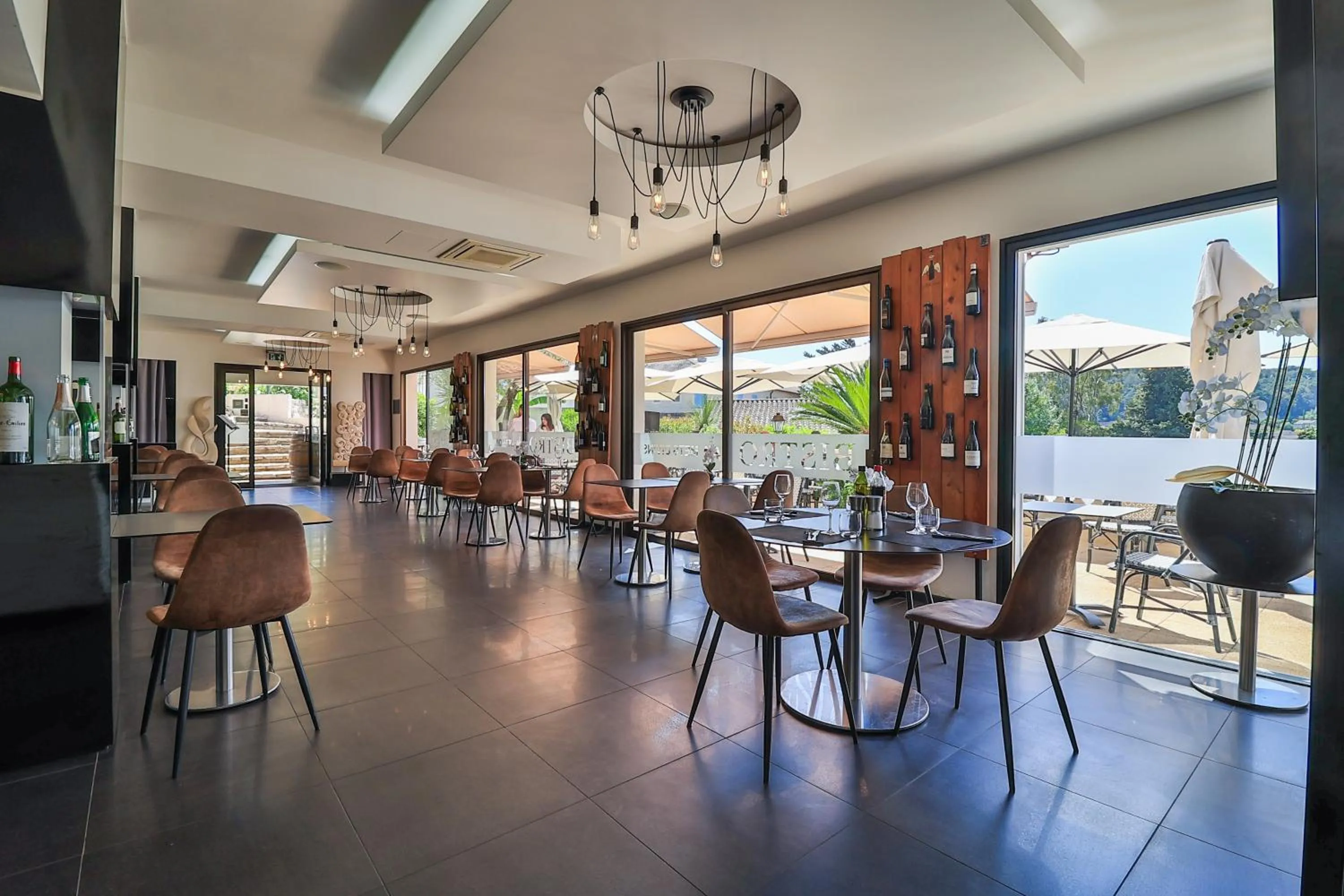 Logis Hotel Perla Riviera & Restaurant