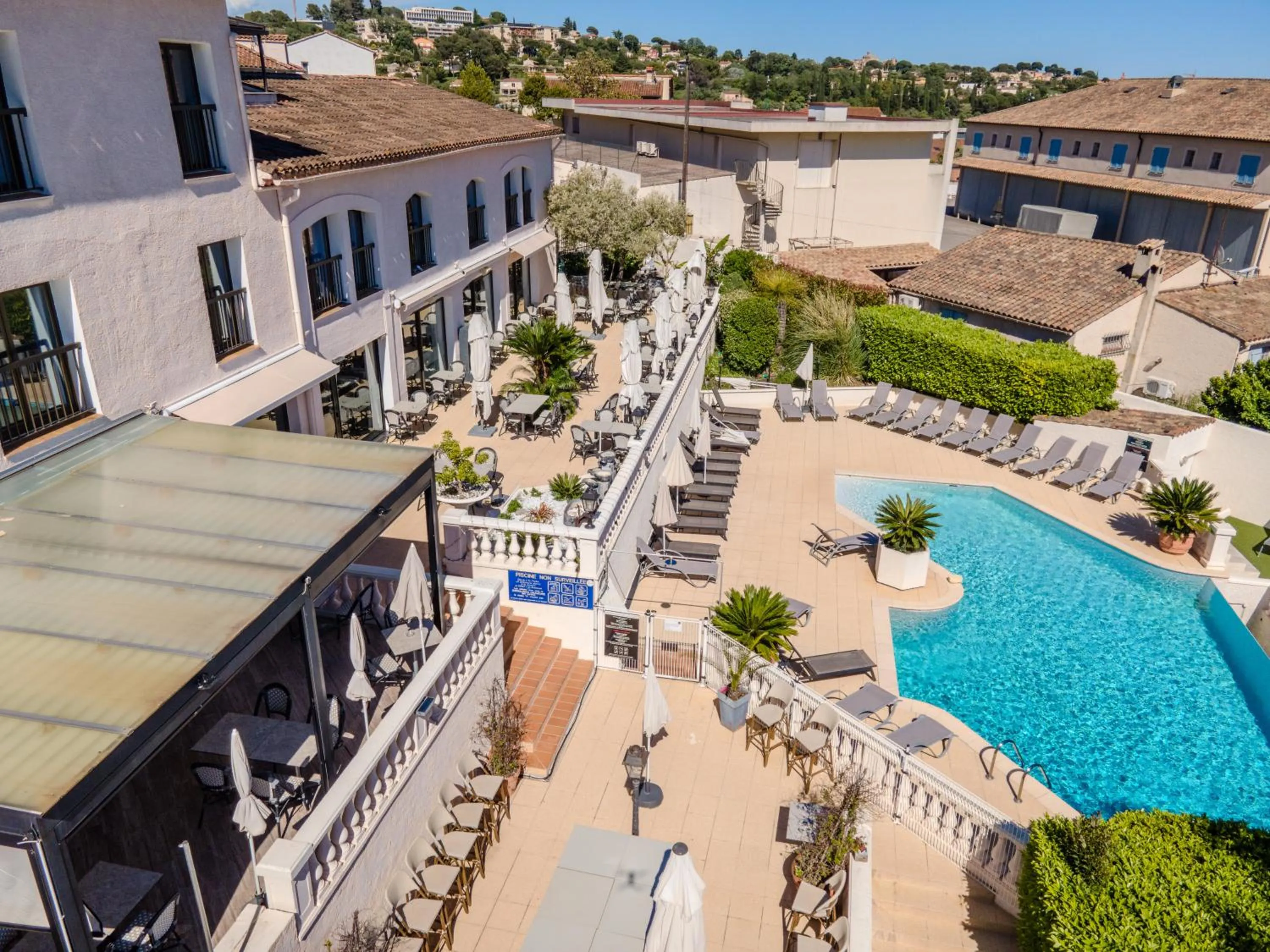 Logis Hotel Perla Riviera & Restaurant