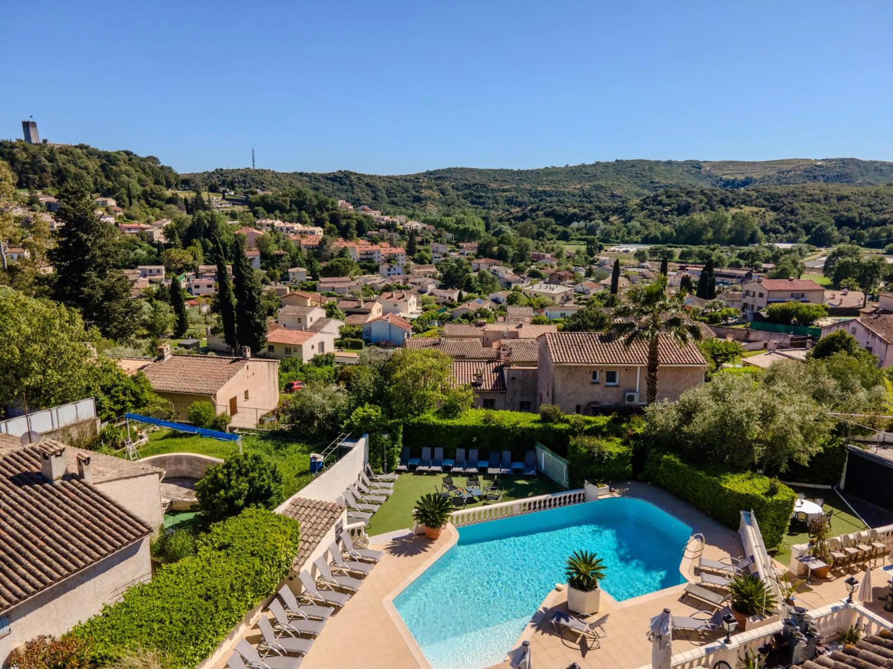 Logis Hotel Perla Riviera & Restaurant