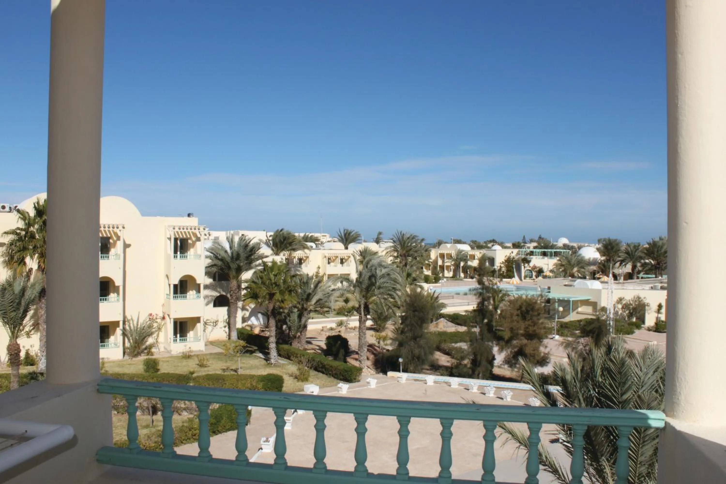 Garden view in Hotel Venice Beach- Families and Couples Only