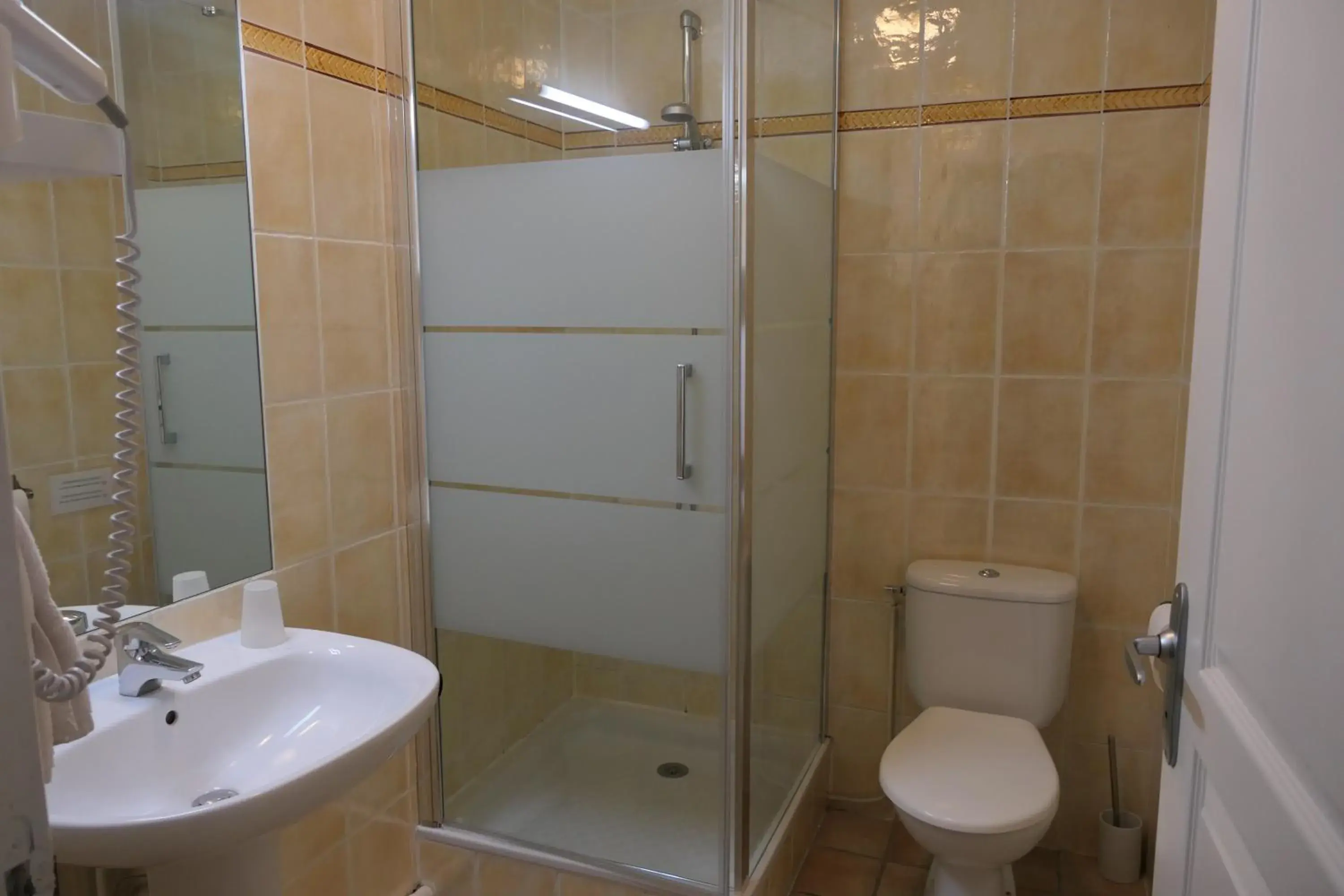 Twin Room in Hotel Kapa Gorry Twin Room in Hotel Kapa Gorry