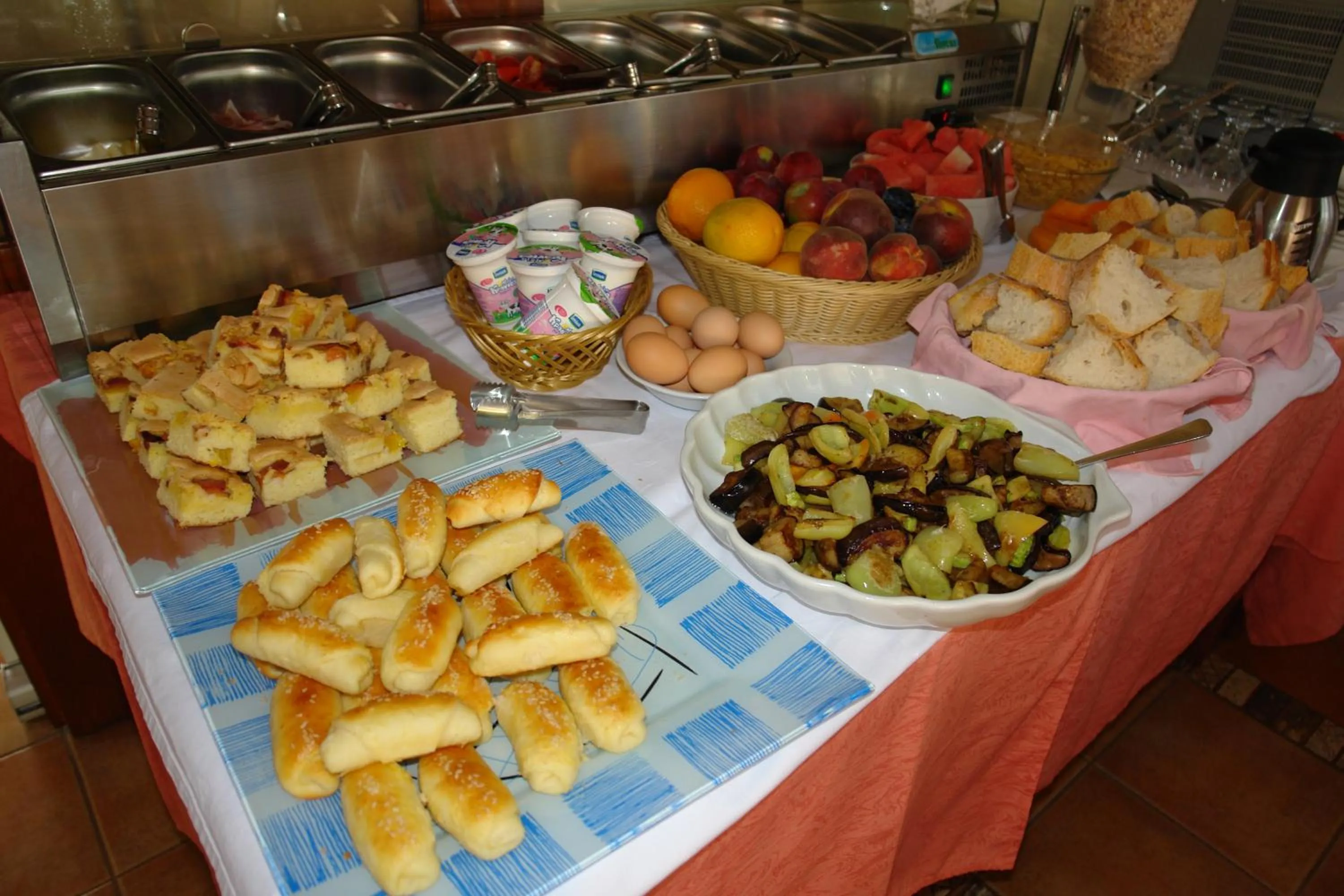 Restaurant/places to eat in Hotel Fineso