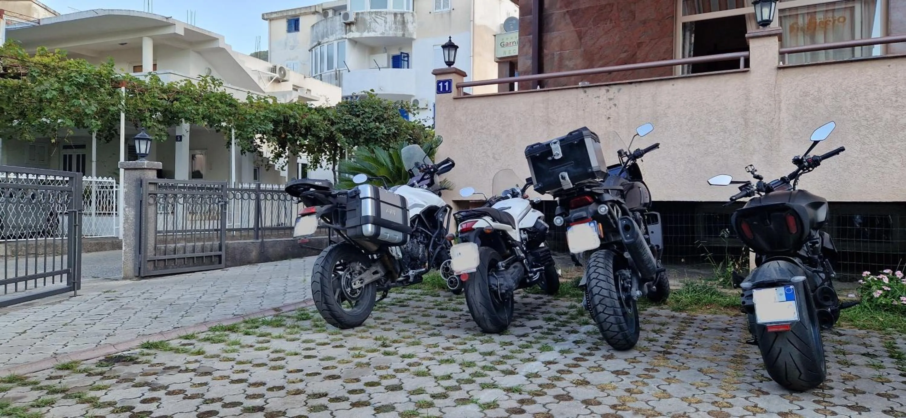 Parking in Hotel Fineso