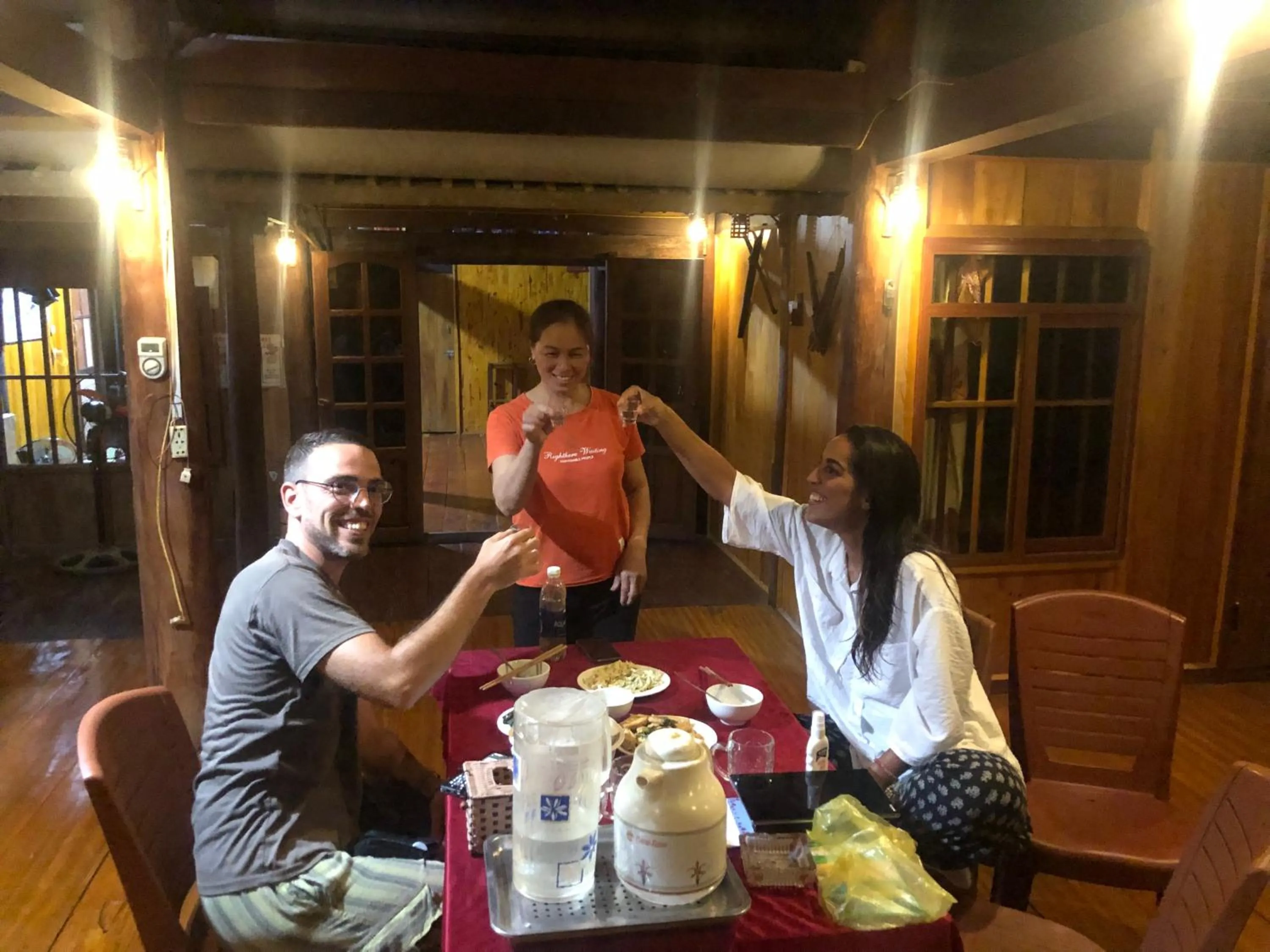 Ba Be lake-Huyền Hào Homestay