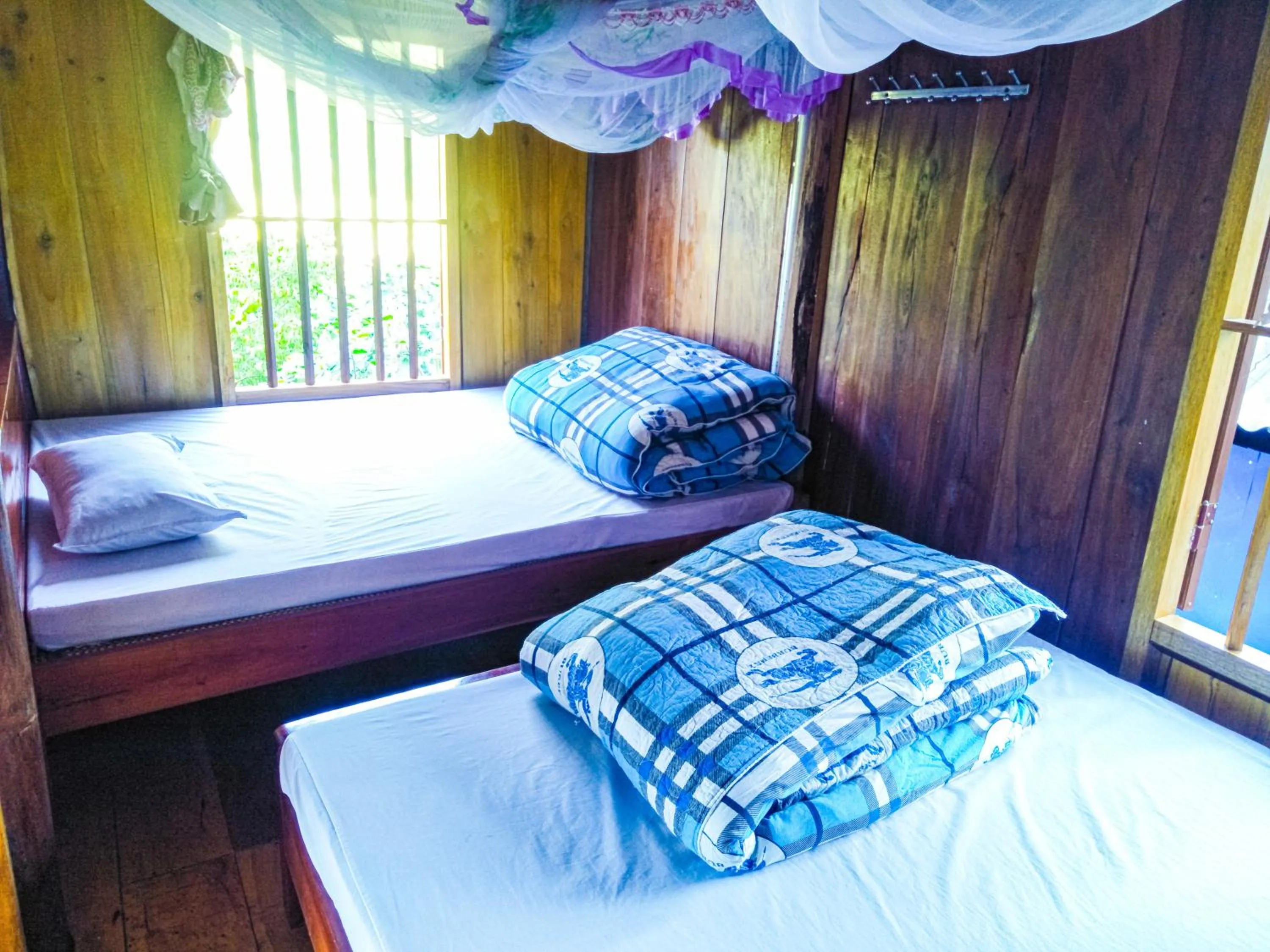 Floor plan, Bed in Ba Be lake-Huyền Hào Homestay