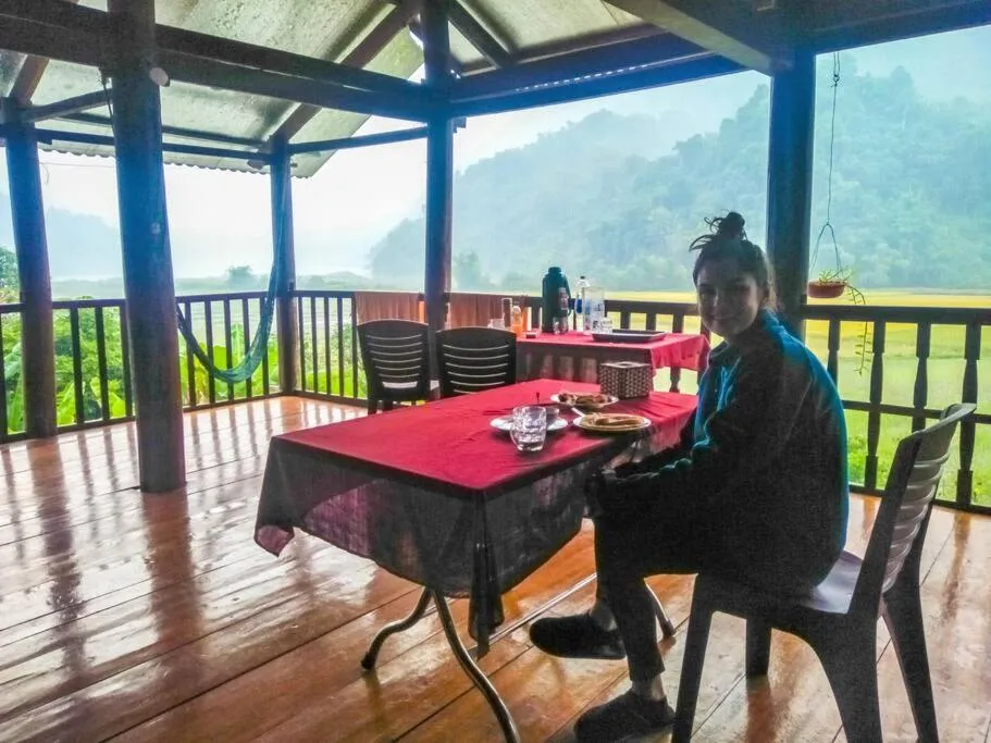 Ba Be lake-Huyền Hào Homestay