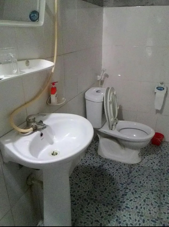 Toilet in Ba Be lake-Huyền Hào Homestay
