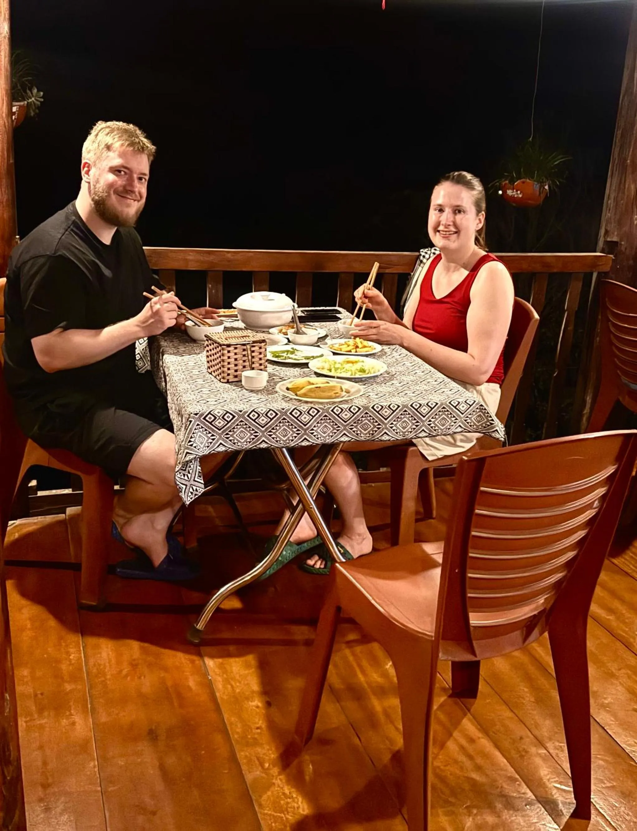 Ba Be lake-Huyền Hào Homestay