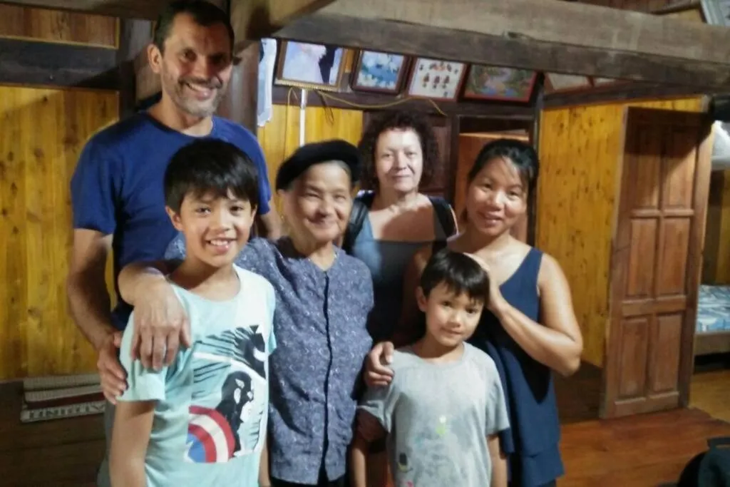 Ba Be lake-Huyền Hào Homestay