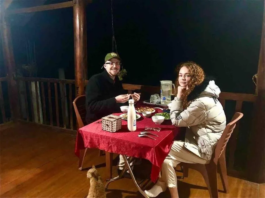 Ba Be lake-Huyền Hào Homestay