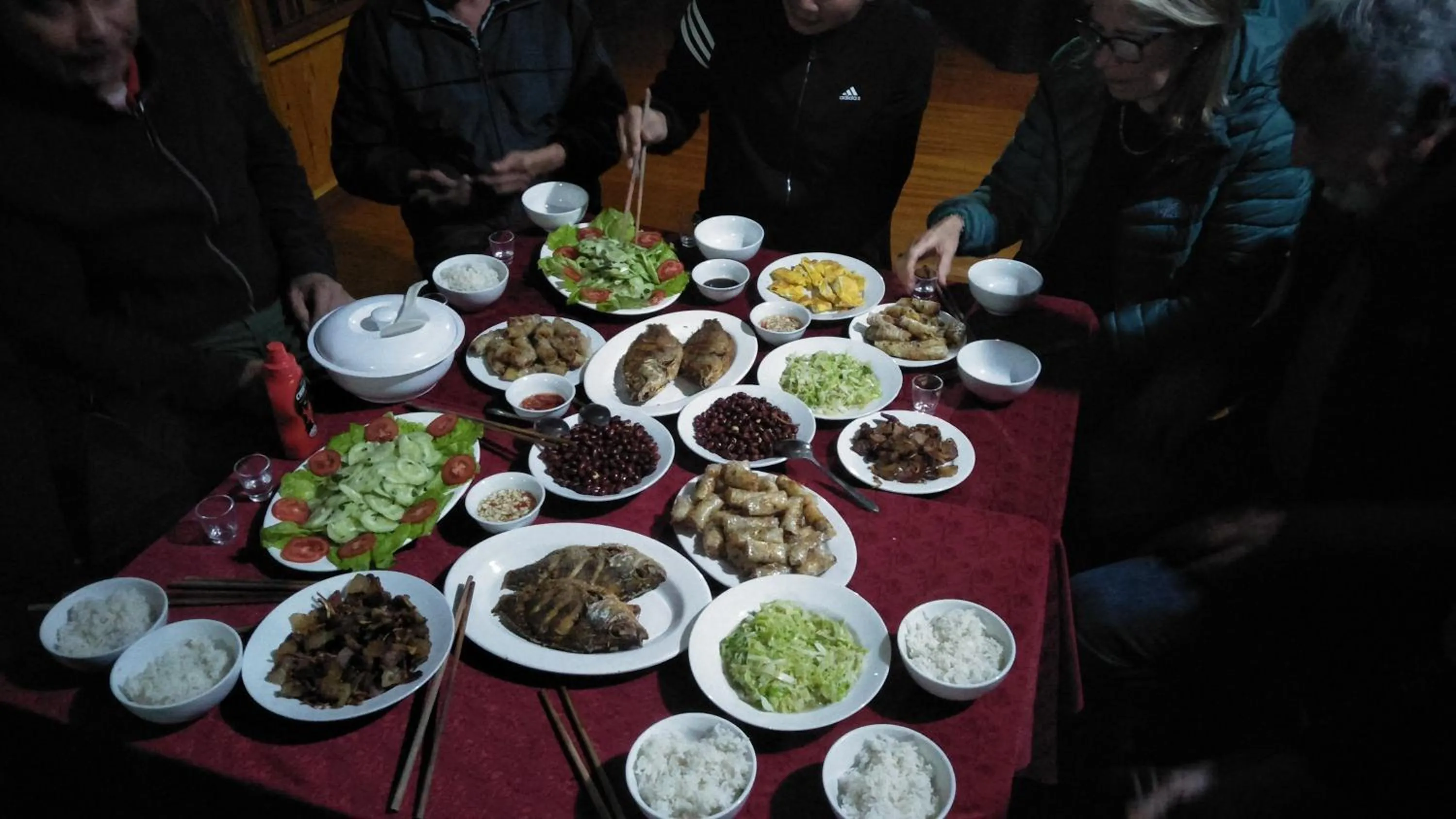 Ba Be lake-Huyền Hào Homestay