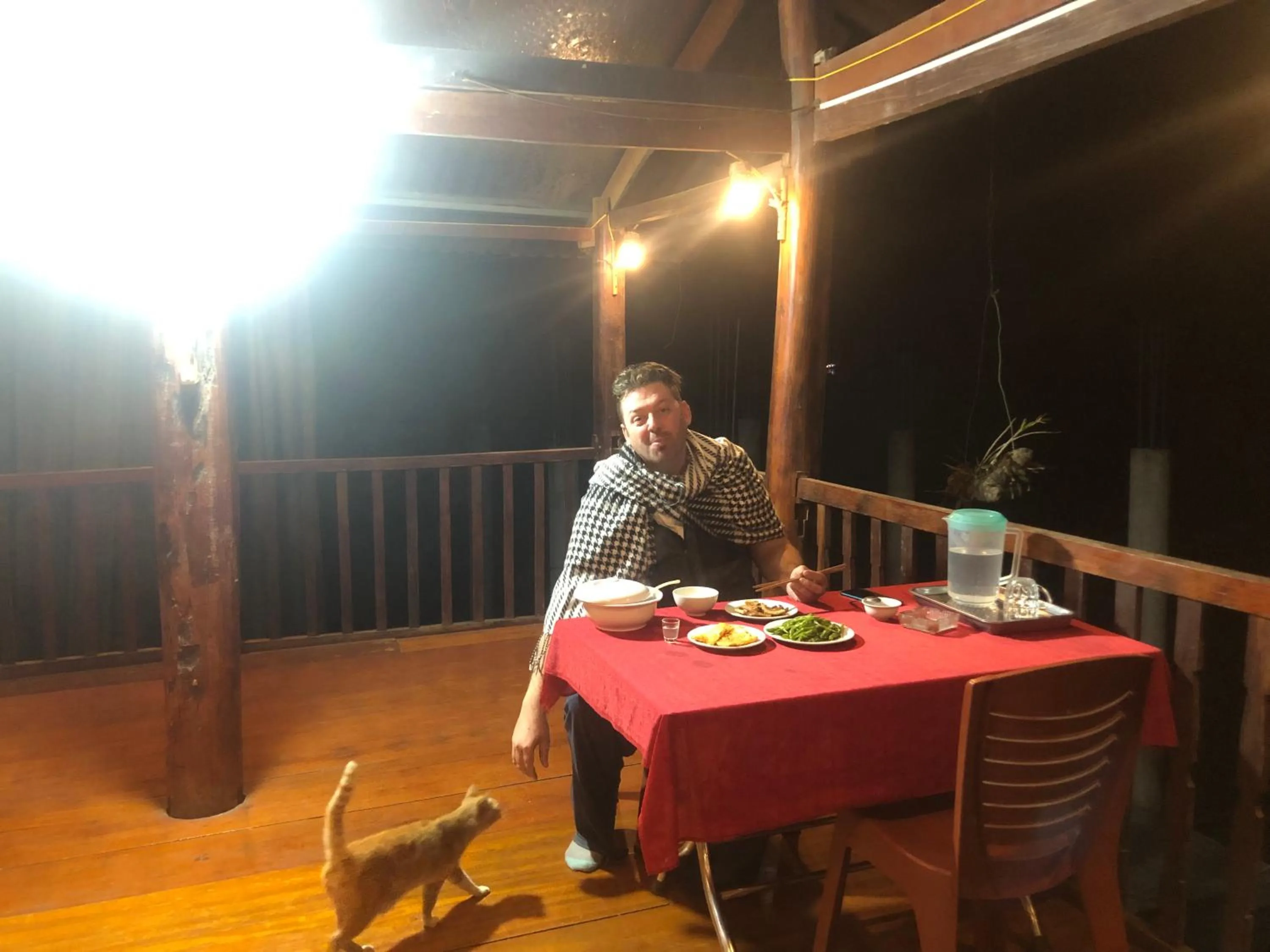 Ba Be lake-Huyền Hào Homestay